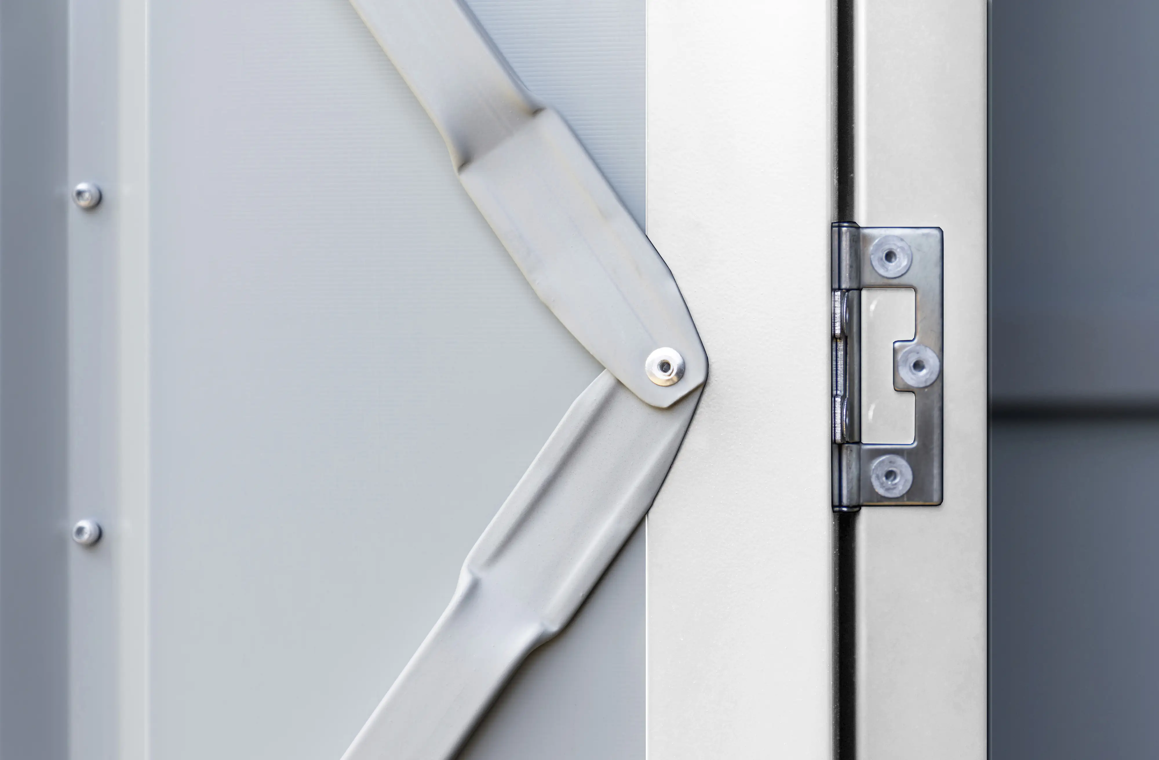 Globel Metallgerätehaus Lean-To 56 155 x 180 x 203 cm silber-metallic