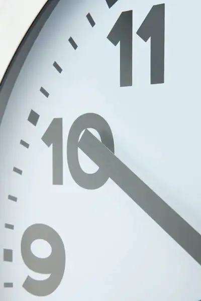 Nextime Tisch- Wanduhr Station Ø 19 cm weiß