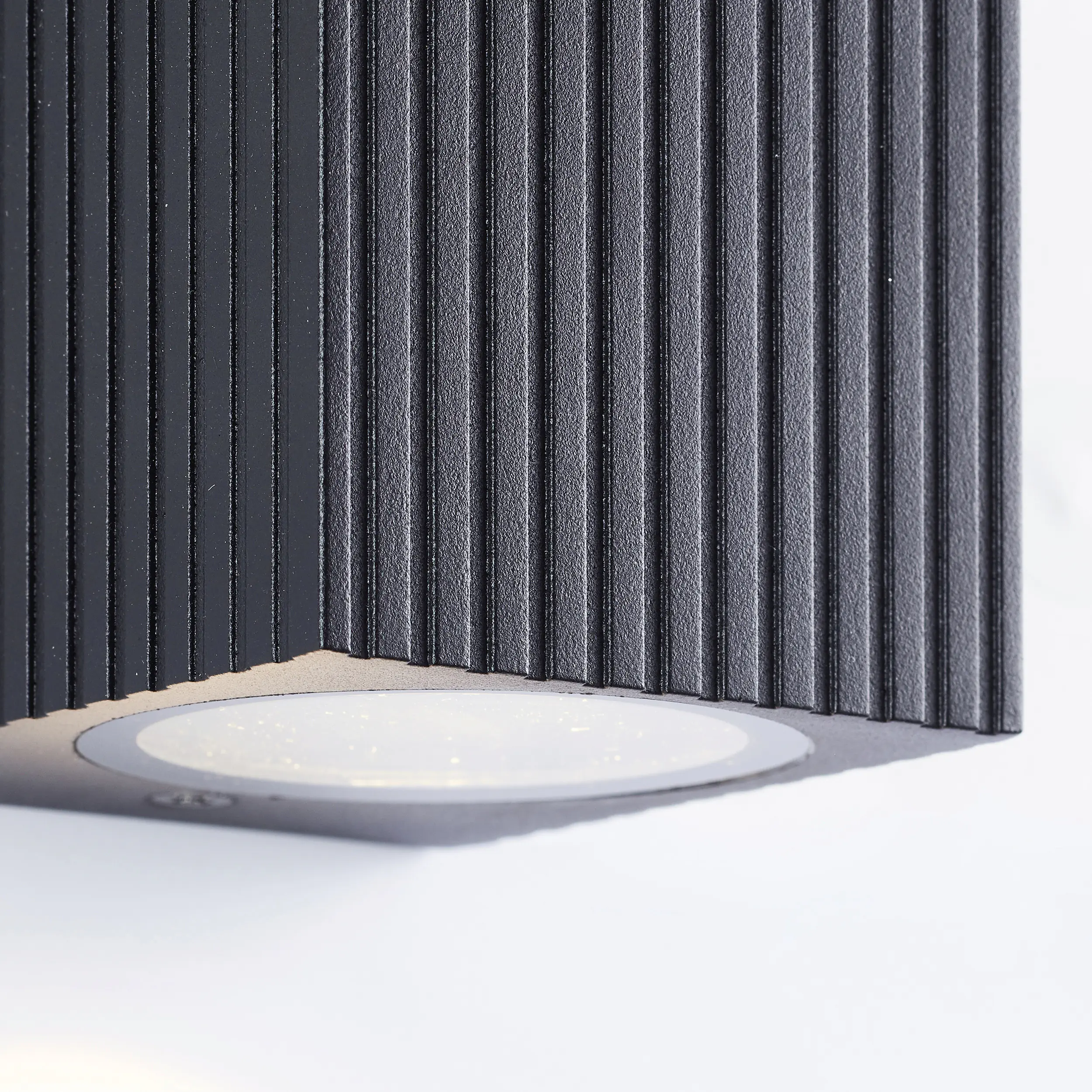 Brilliant Außenwandleuchte Jelani 16,5 x 7,8 cm schwarz