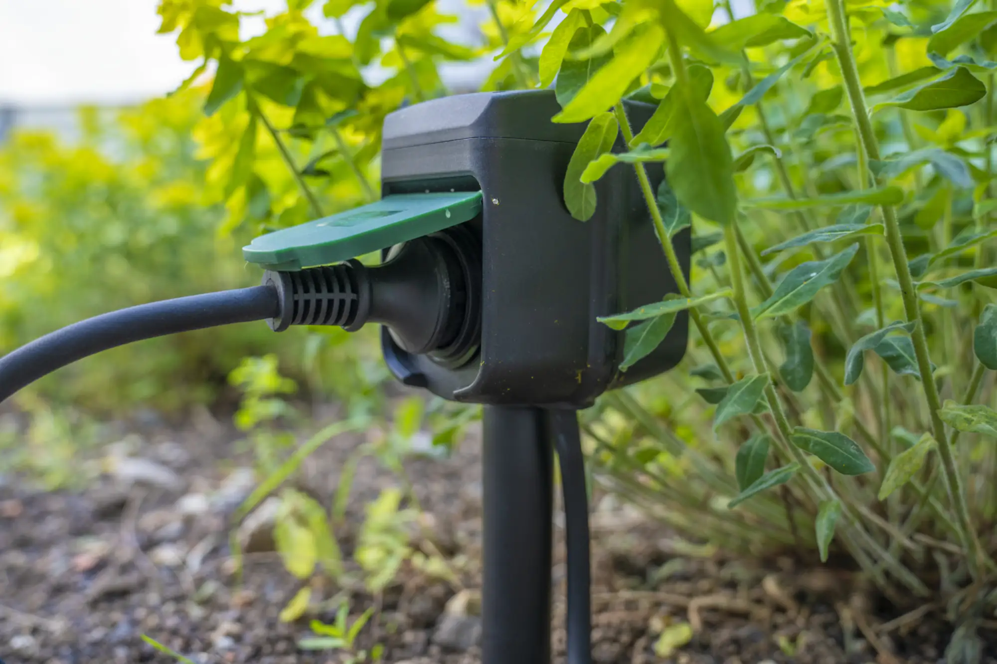 UniTec WiFi Outdoor Steckdosen-Erdspieß 2-fach IP44