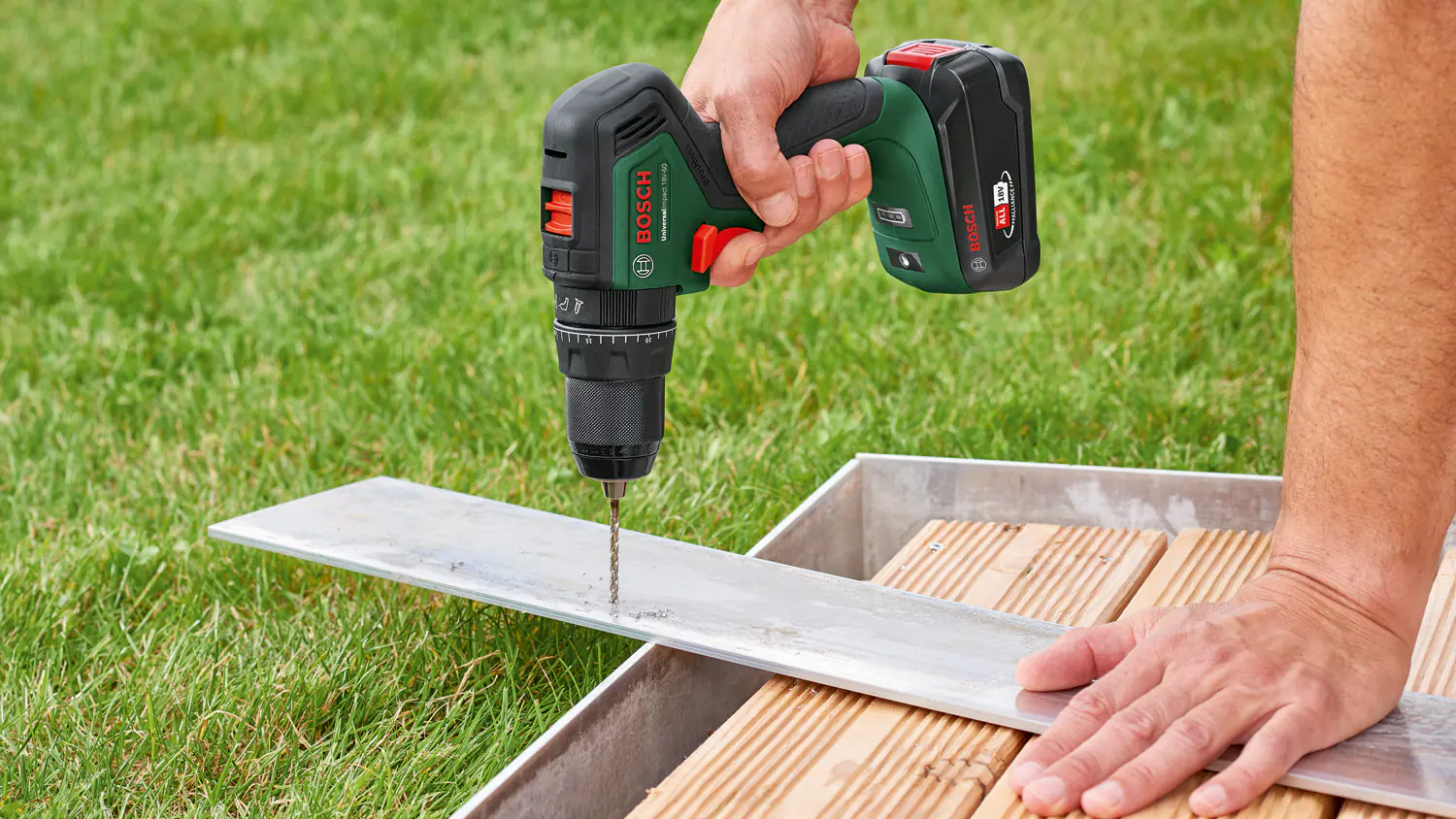 Bosch Akku-Schlagbohrmaschine UniversalImpact 18V-60 Solo