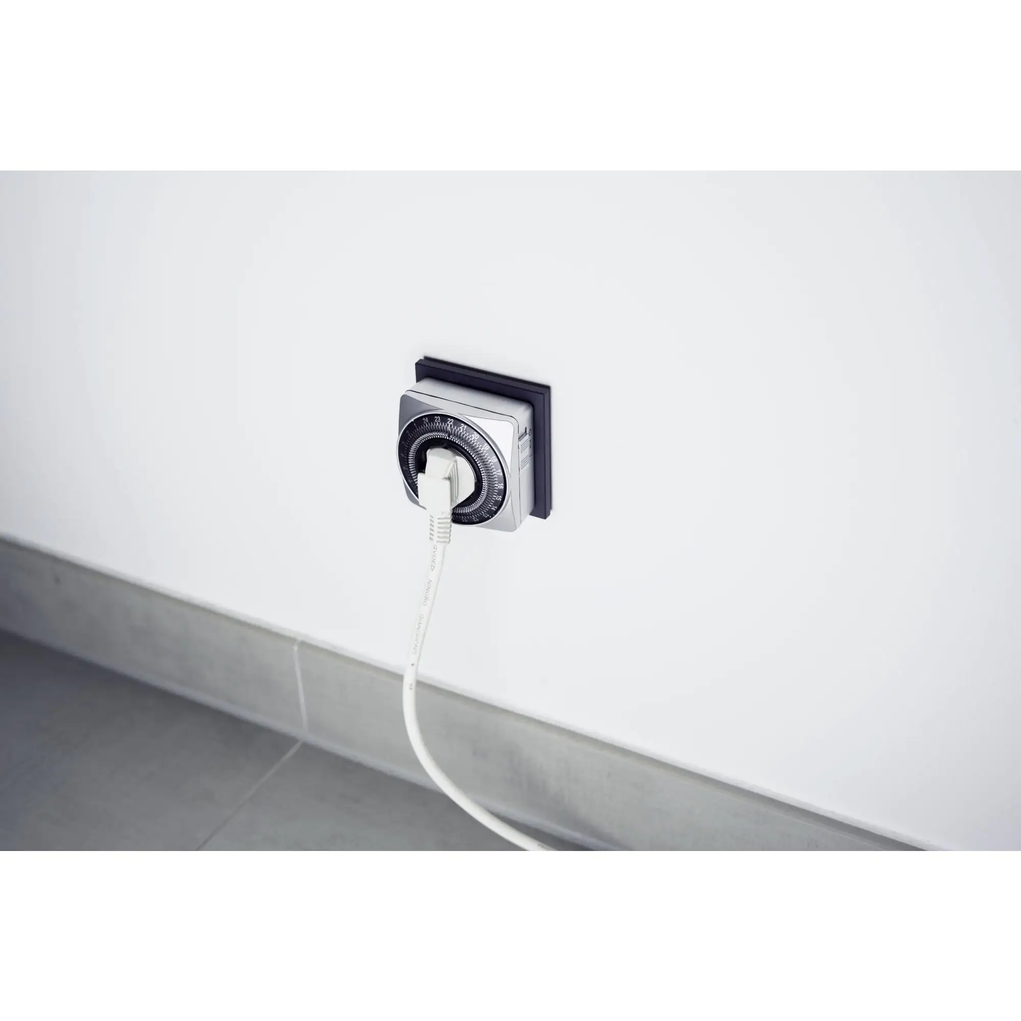 Zeitschaltuhr kompakt 3.600W mechanisch, silber, IP20