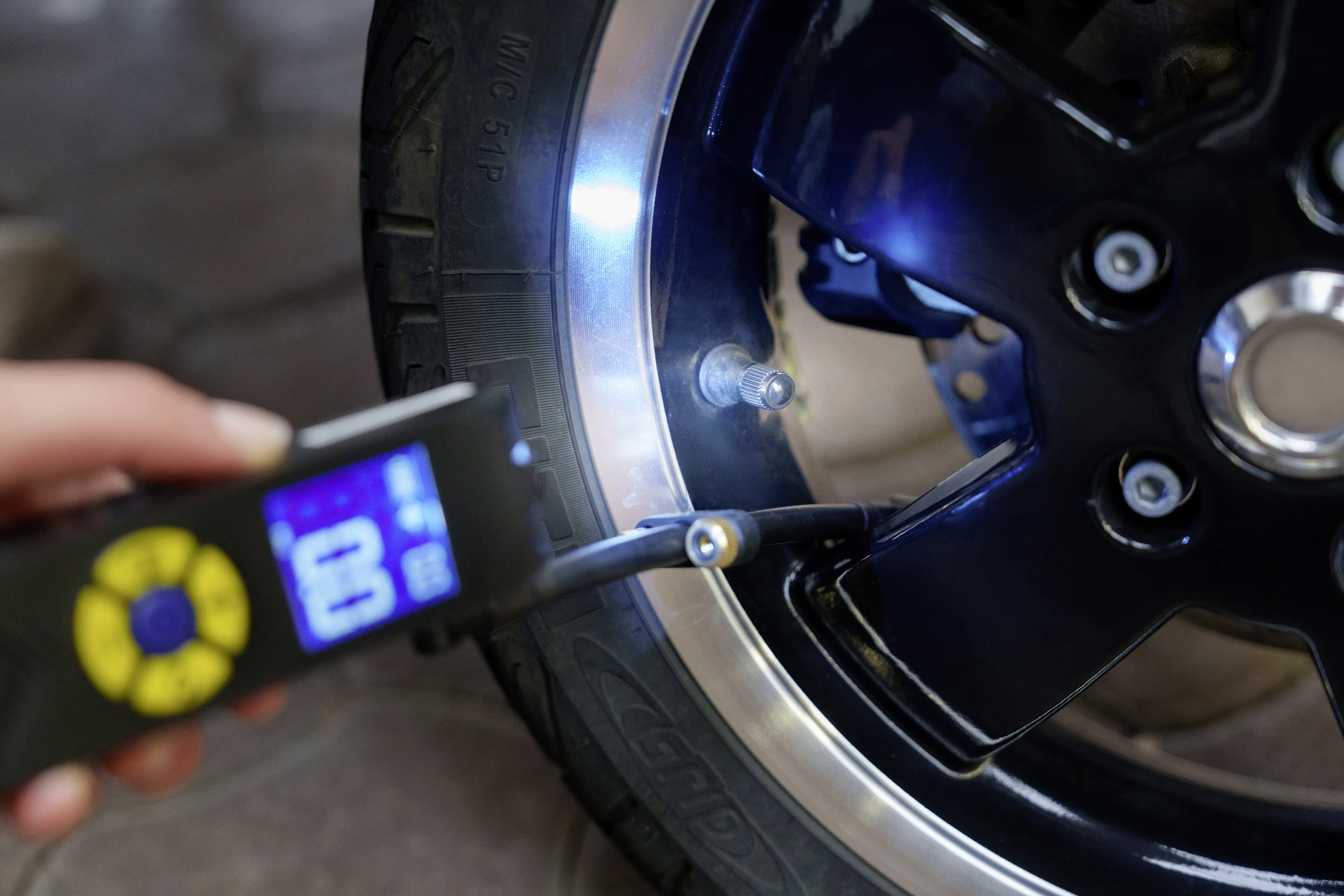 MICHELIN Akku-Mini-Kompressor 10 bar