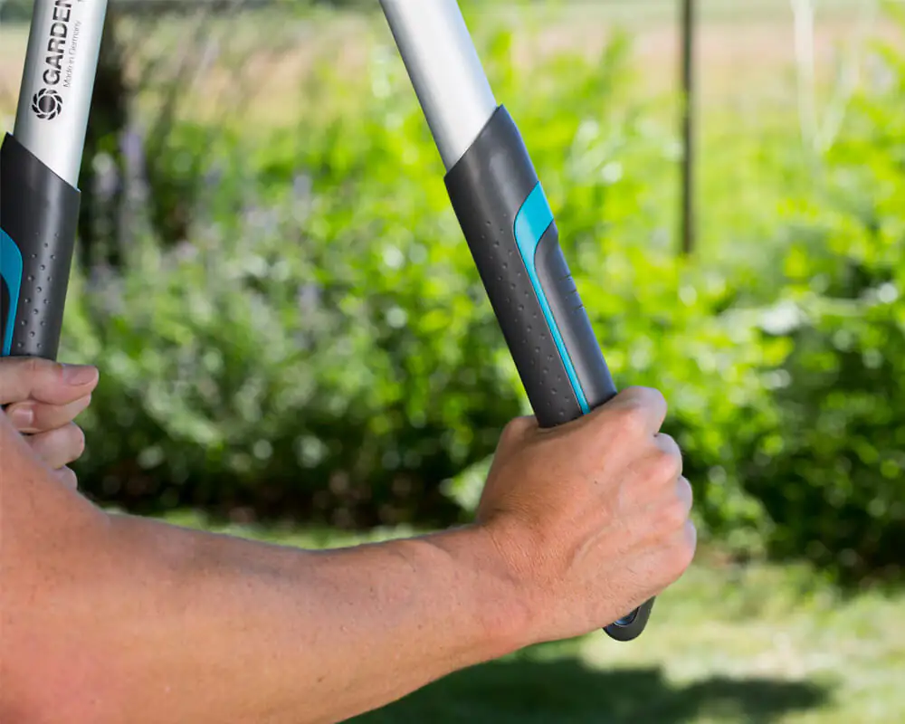 Gardena Astschere EnergyCut 750A bis zu Ø 42 mm Schnittstärke