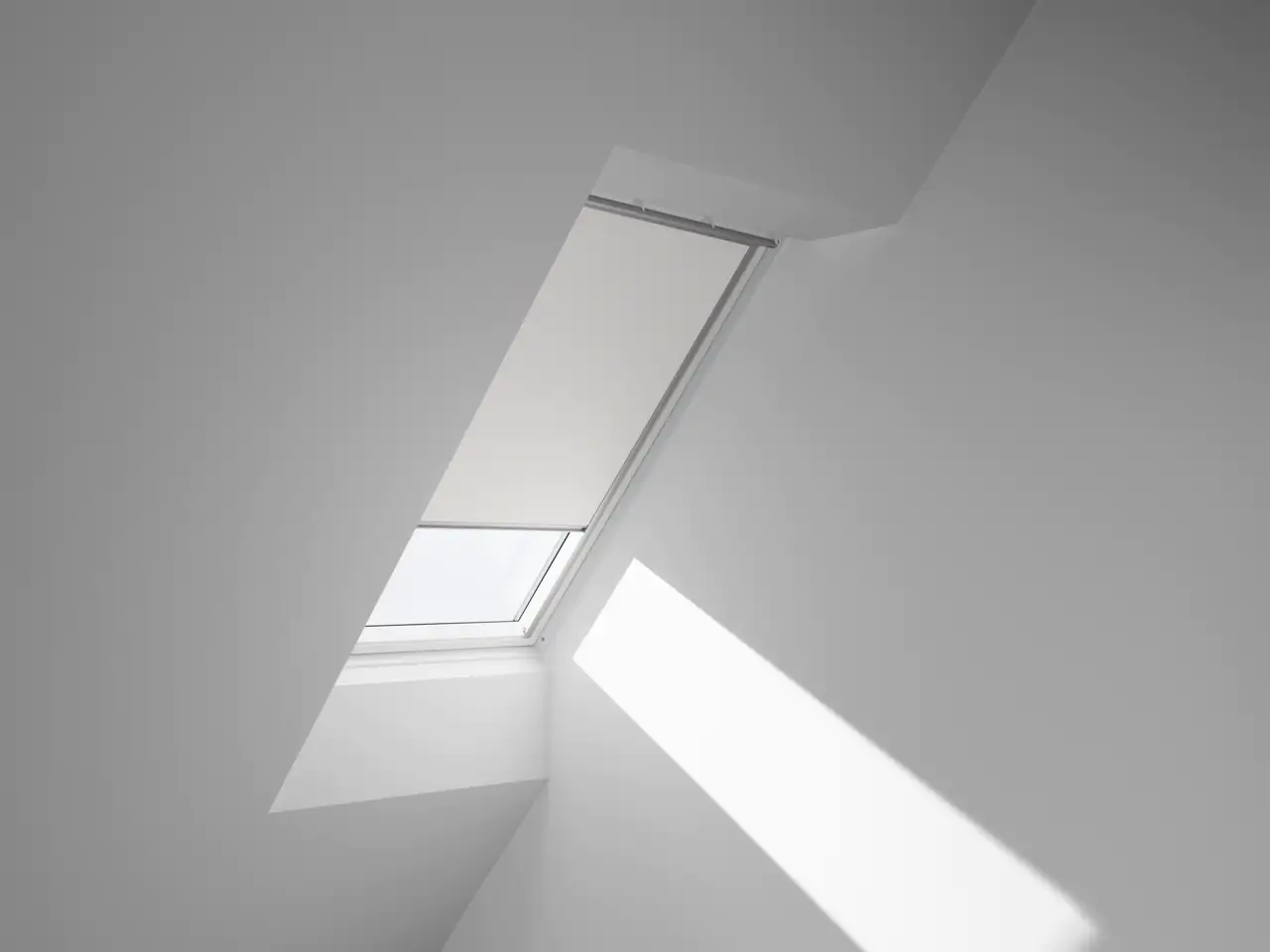 VELUX Verdunkelungsrollo manuell DKL P06 1025S weiß