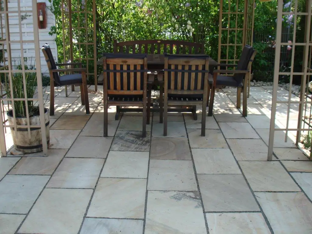Terrassenplatte Sandstein 60 x 30 x 2,5 cm mint
