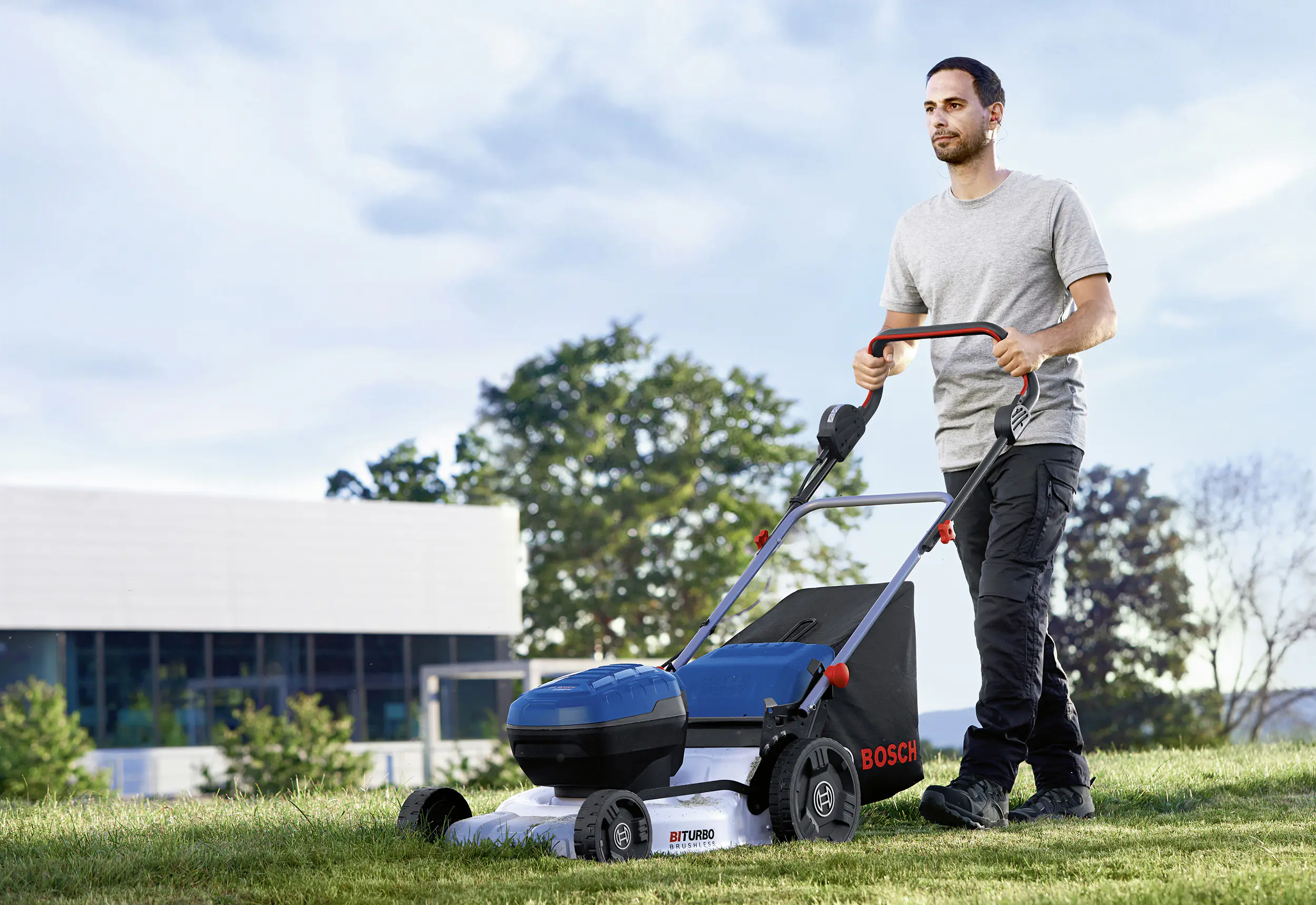 Bosch Professional Akku-Rasenmäher GRA 18V2-46 Solo