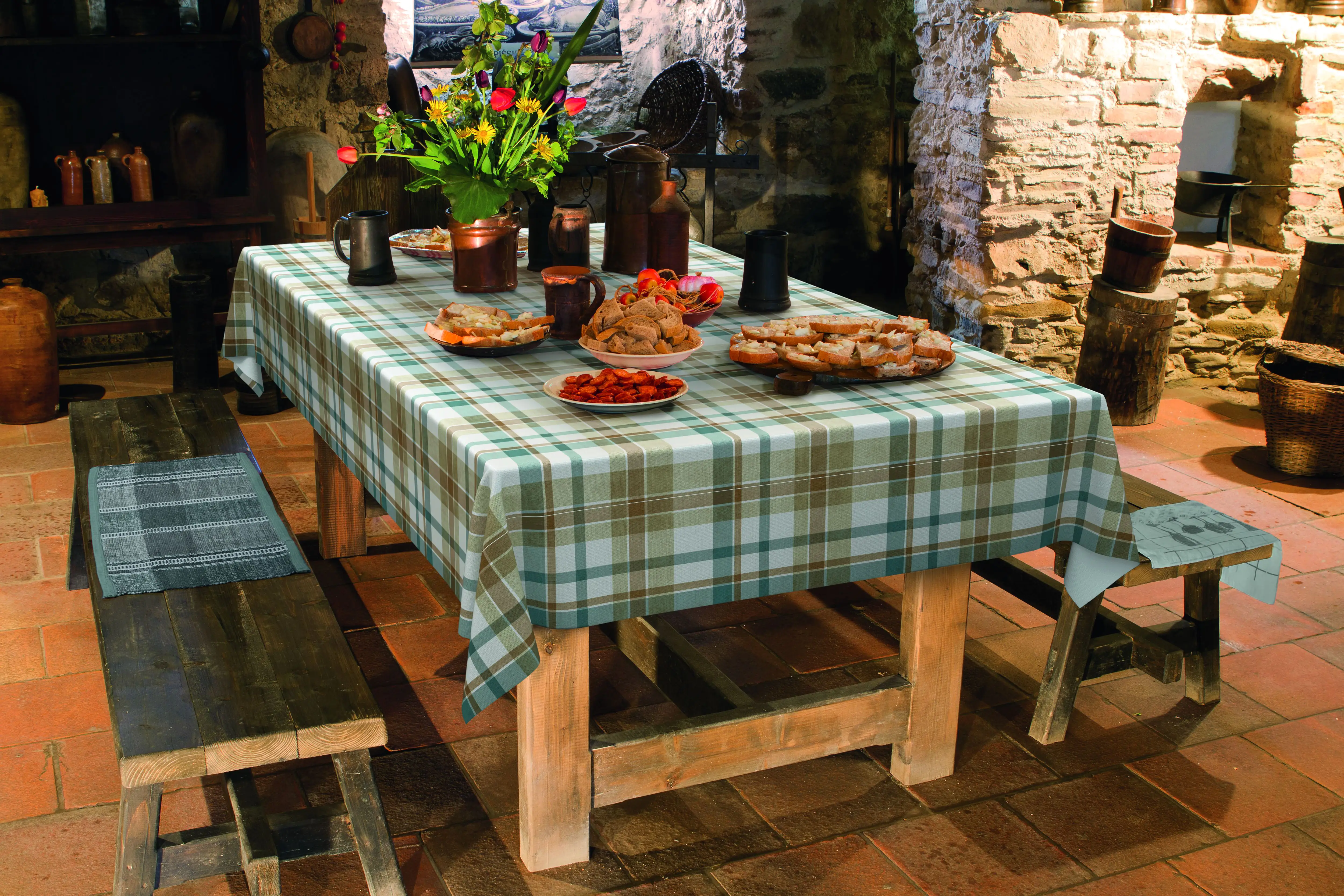 d-c-table® Tischdecke Manhattan Vlies Borneo 110 x 140 cm, blau