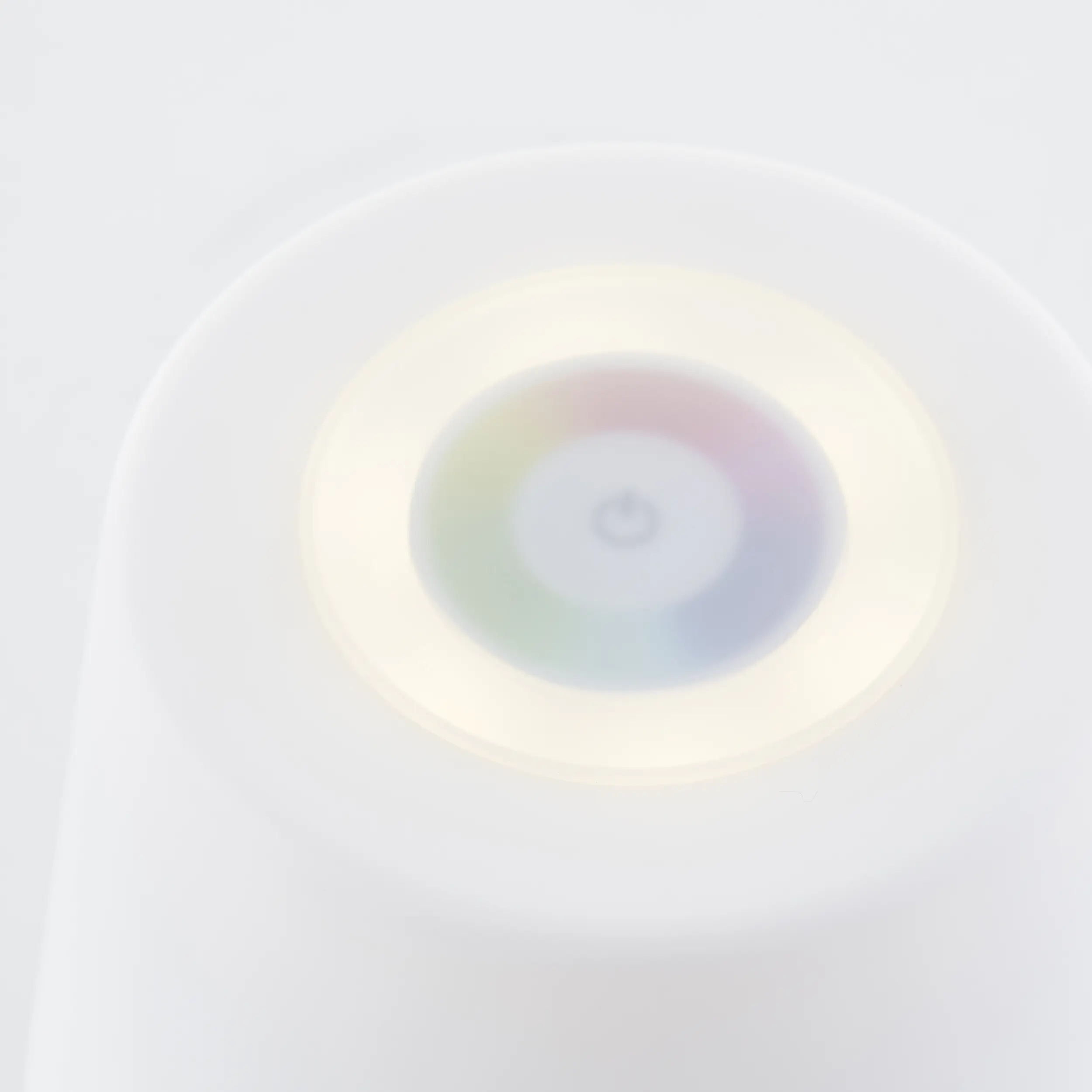 Brilliant Außentischleuchte Cappo mit USB-Anschluss 2,5W weiß