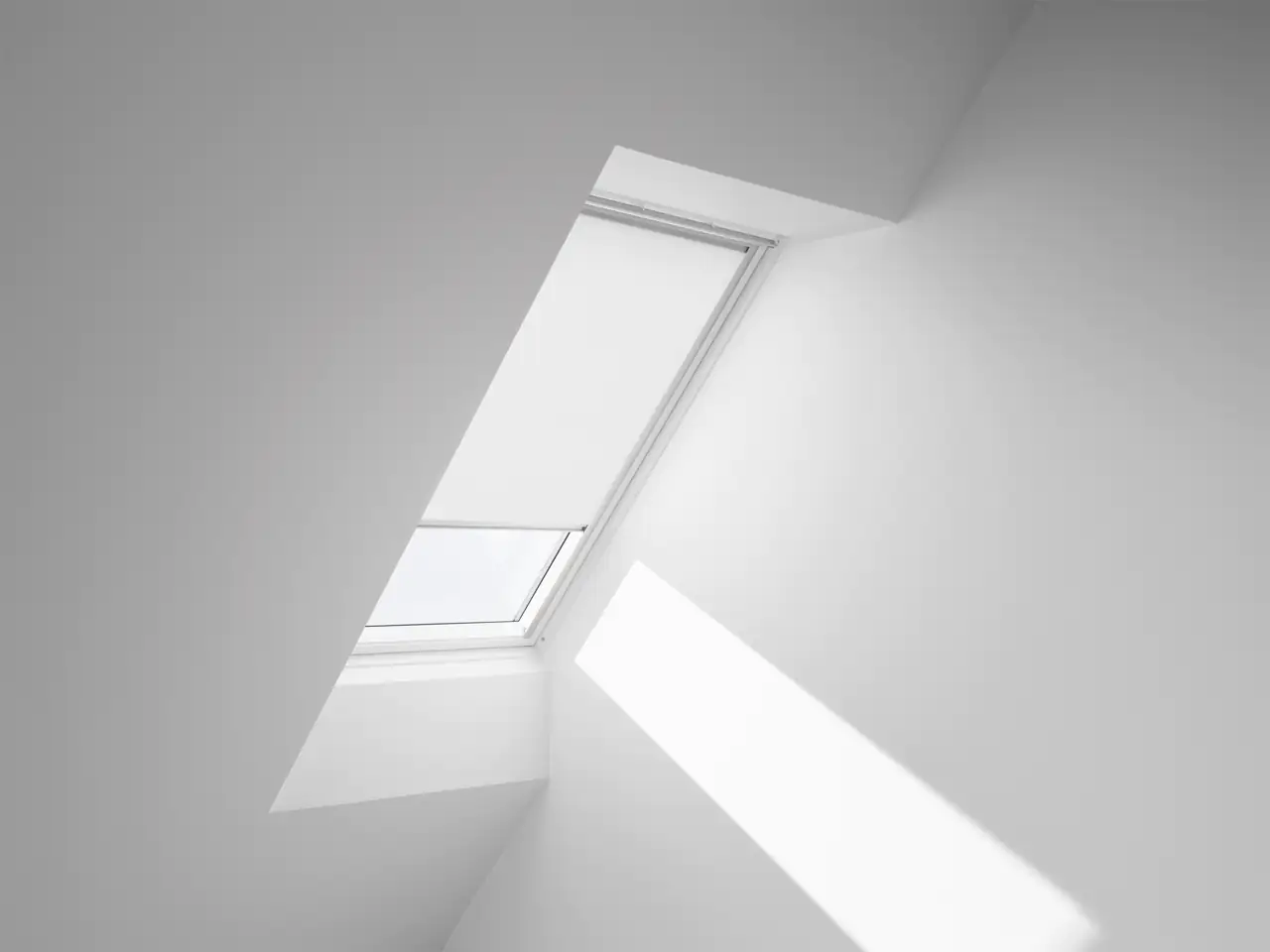 VELUX Rollo manuell RFL MK06 1028S weiß