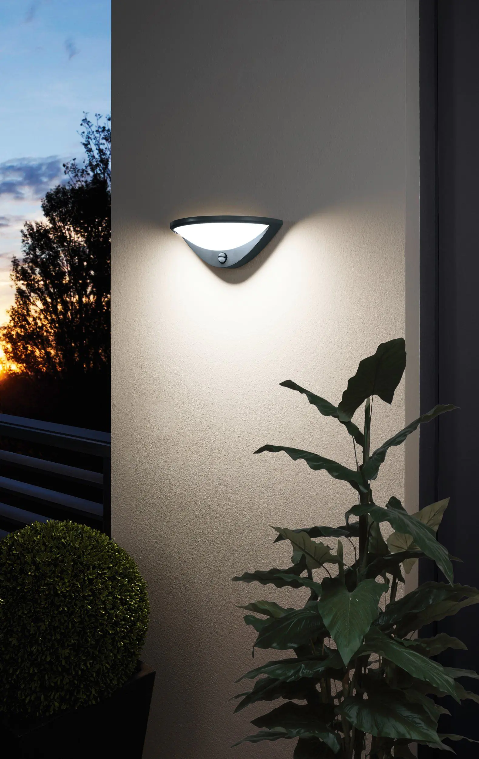 Eglo Led Außen-Wandleuchte Belcreda anthrazit warmweiß mit Bewegungsmelder