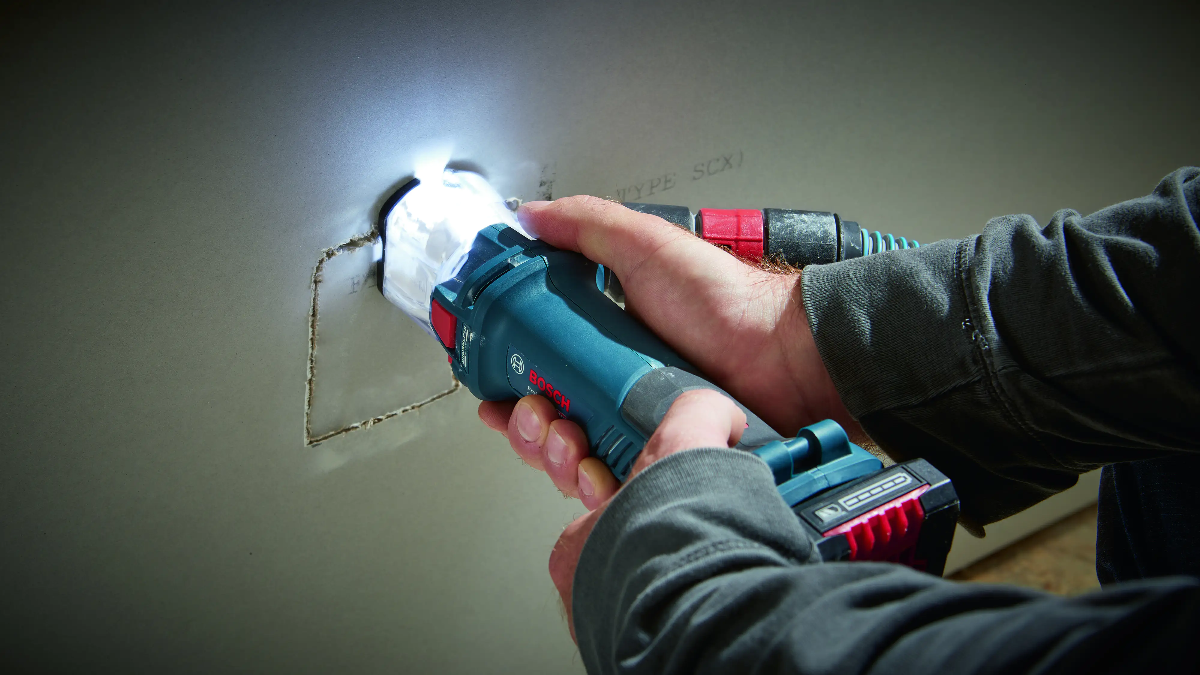 Bosch Professional Akku-Trockenbaufräse GCU 18V-30, ohne Akku und Ladegerät