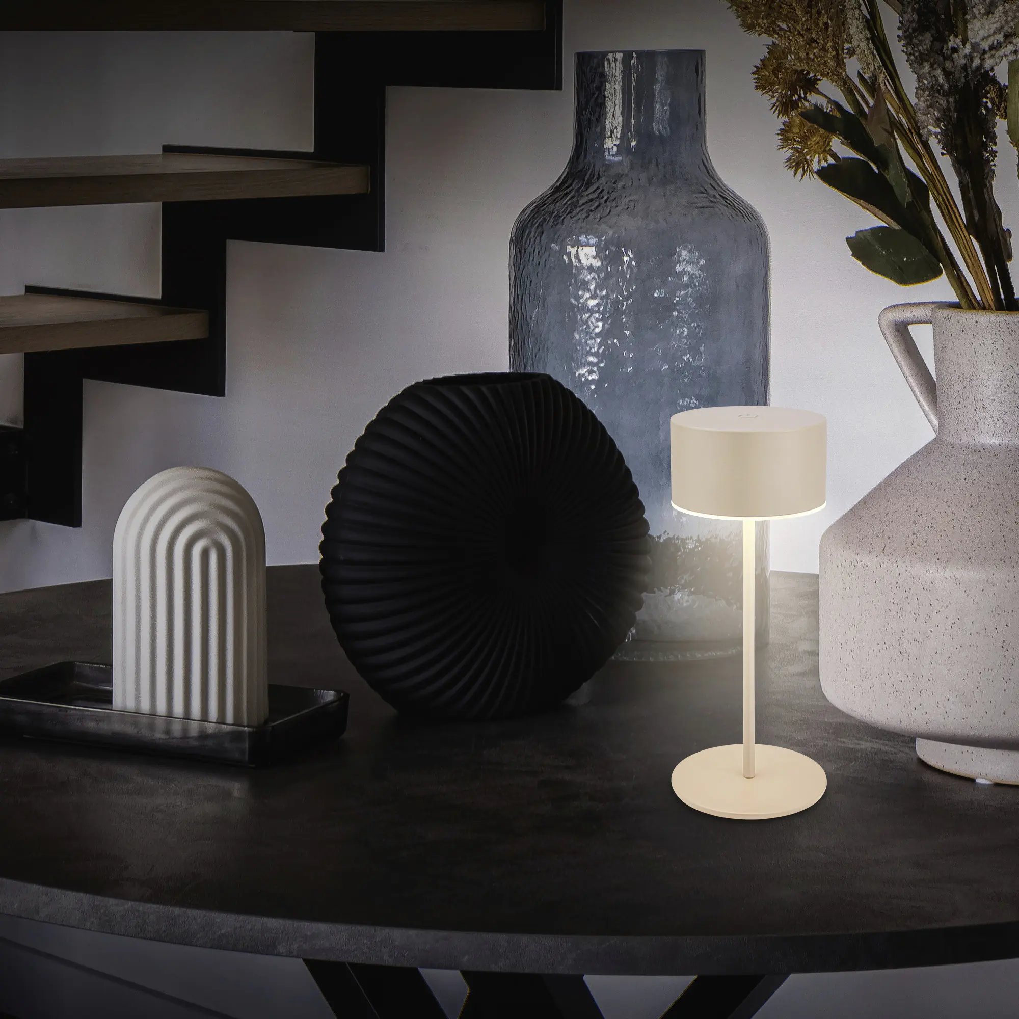 Briloner LED Akku-Tischleuchte Kira Ø 8 x 19 cm warmweiß beige dimmbar 