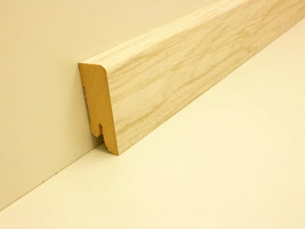 B.S. Bauprogramm Clip-Sockelleiste 250 cm 50 x 18 mm Esche grau