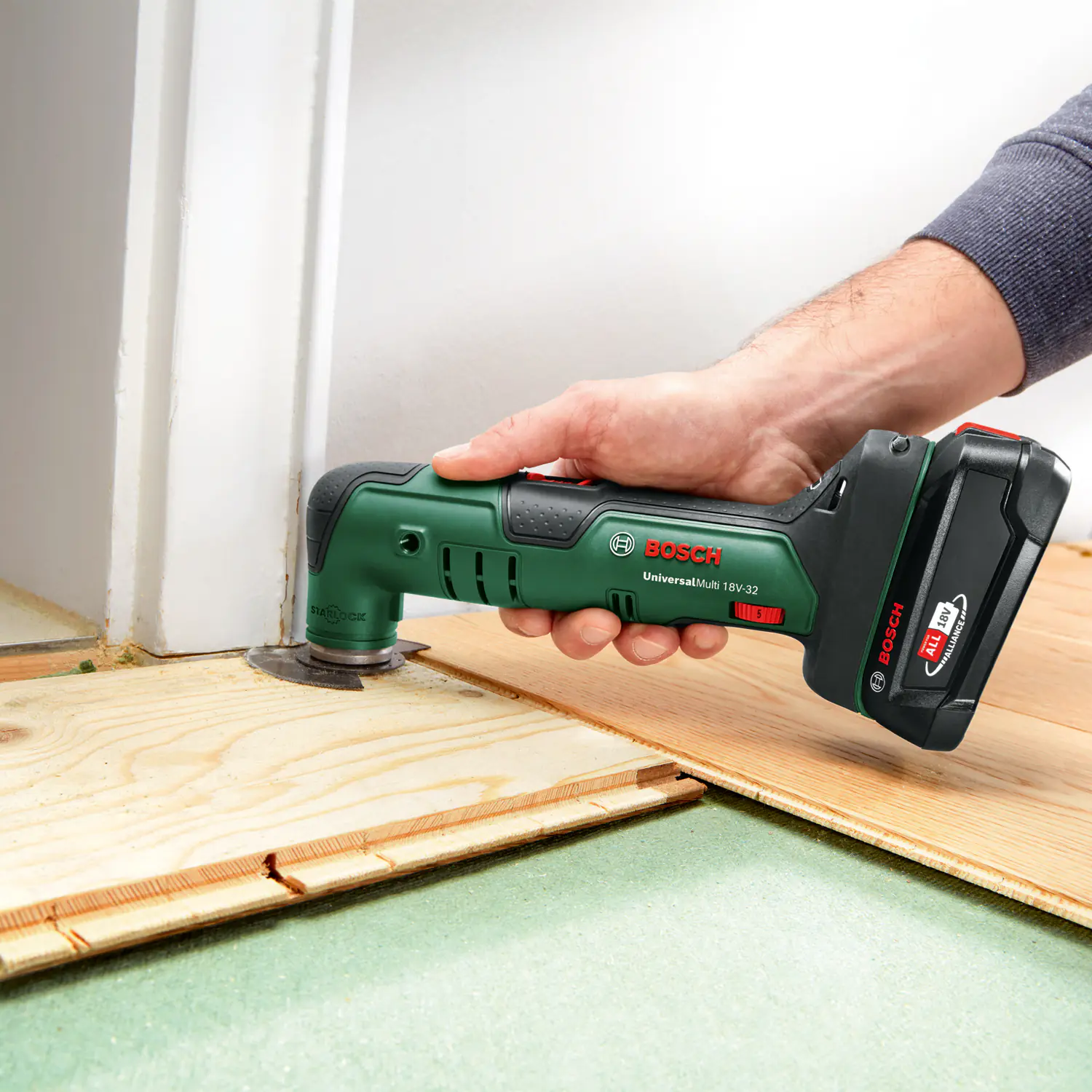 Bosch Akku-Multifunktionswerkzeug UniversalMulti 18V-32 Solo