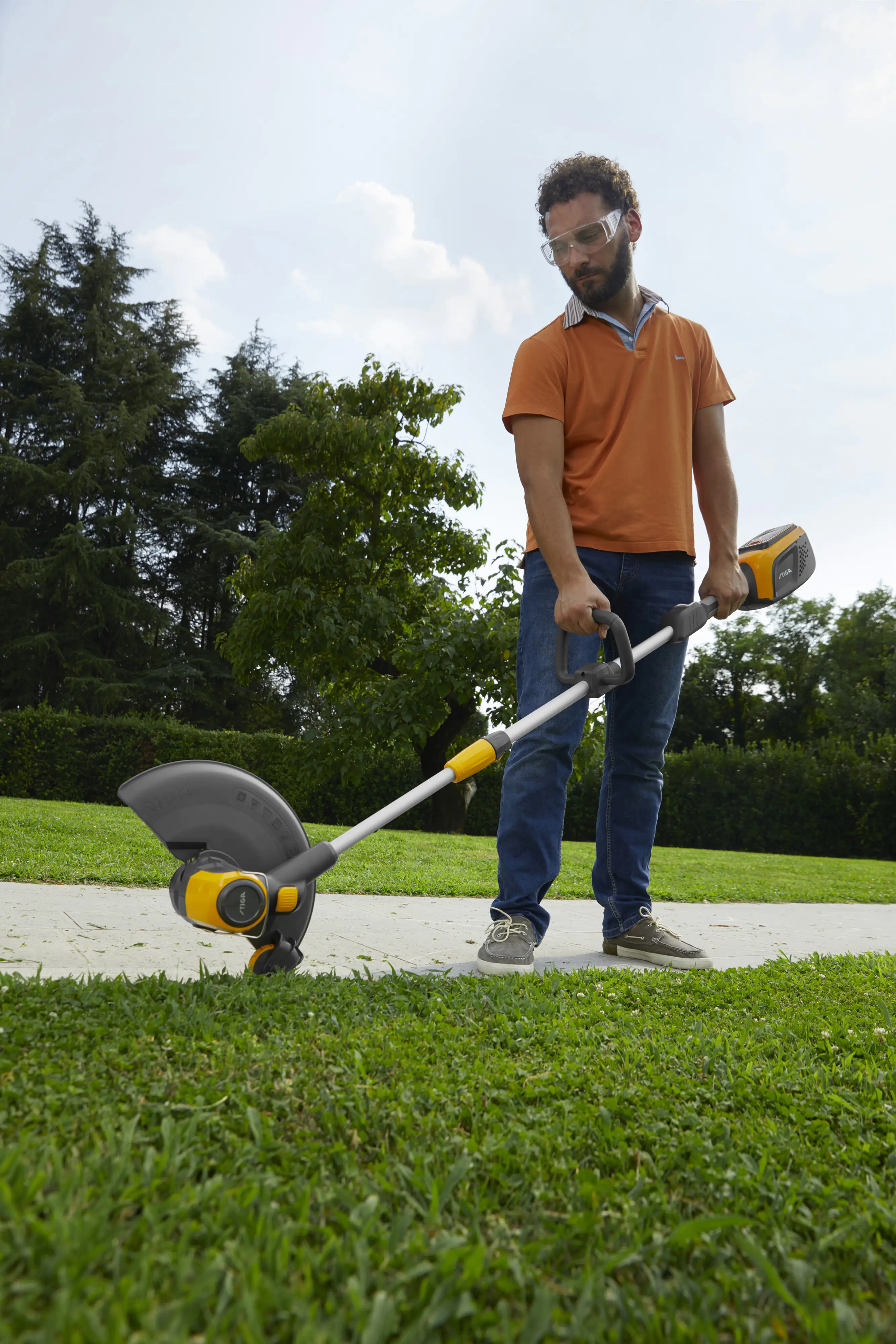 Stiga Akku Rasentrimmer GT 500e 48 V, 30 cm Schnittkreis