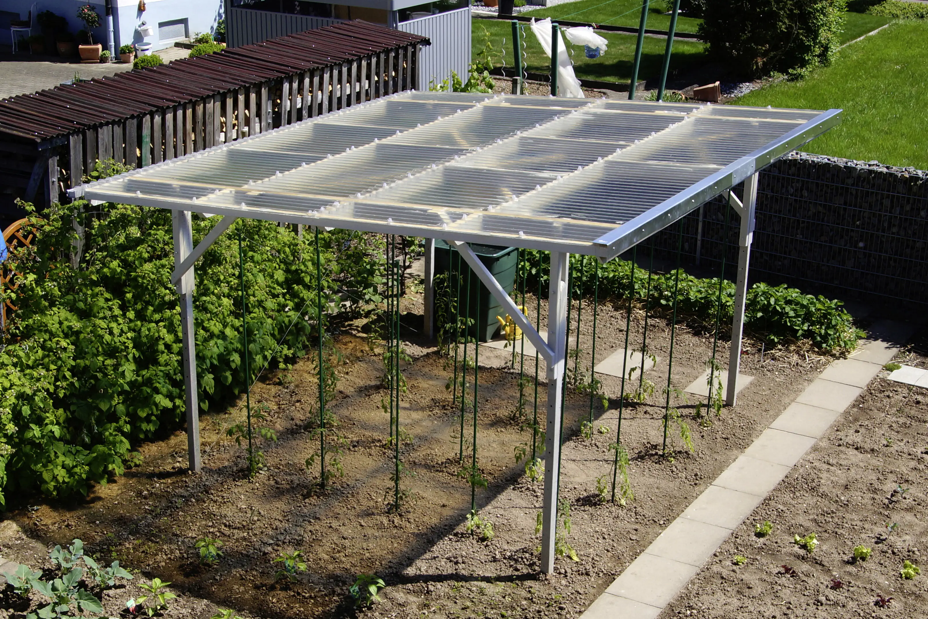 Gutta Polyester-Wellbahn Sinus 76/18 Meterware 100 cm natur