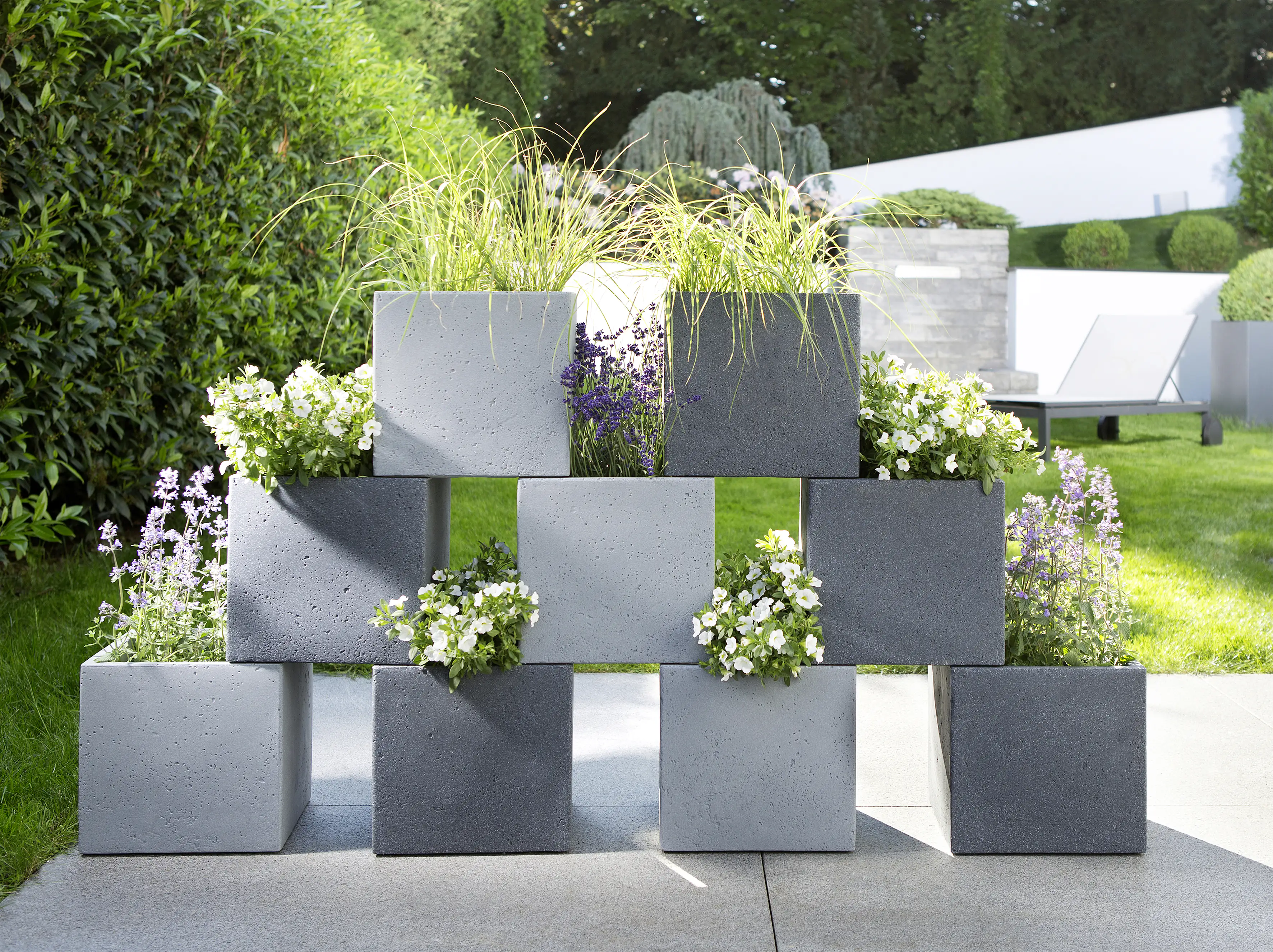 Scheurich Pflanzgefäß C-Cube Serie 240 schwarz-granit 54 cm