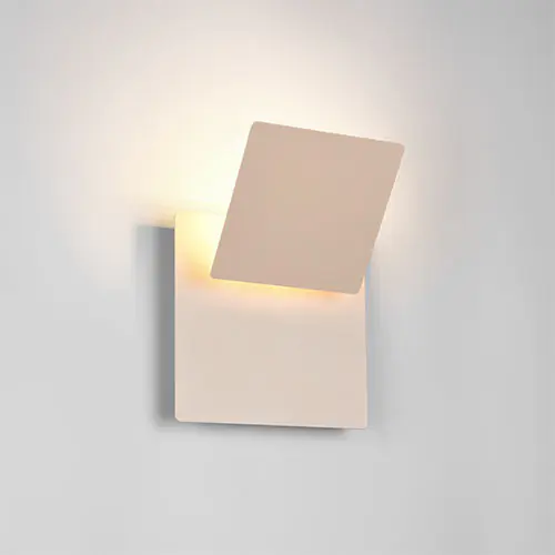 Trio LED-Wandleuchte Mio 18x18 cm warm beige schwenkbar
