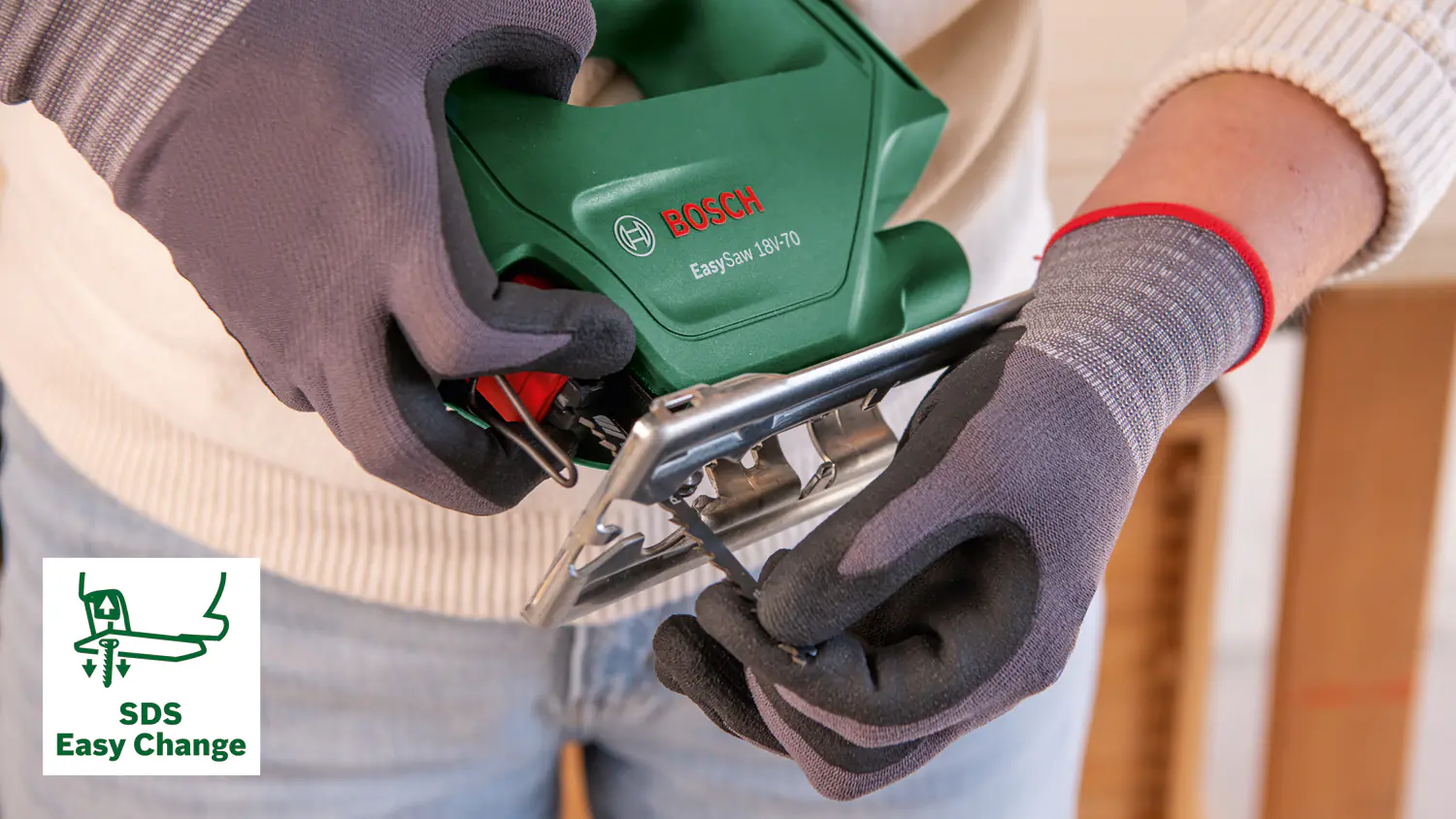 Bosch Akku-Stichsäge EasySaw 18V-70 2-Ah-Akku & Ladegerät
