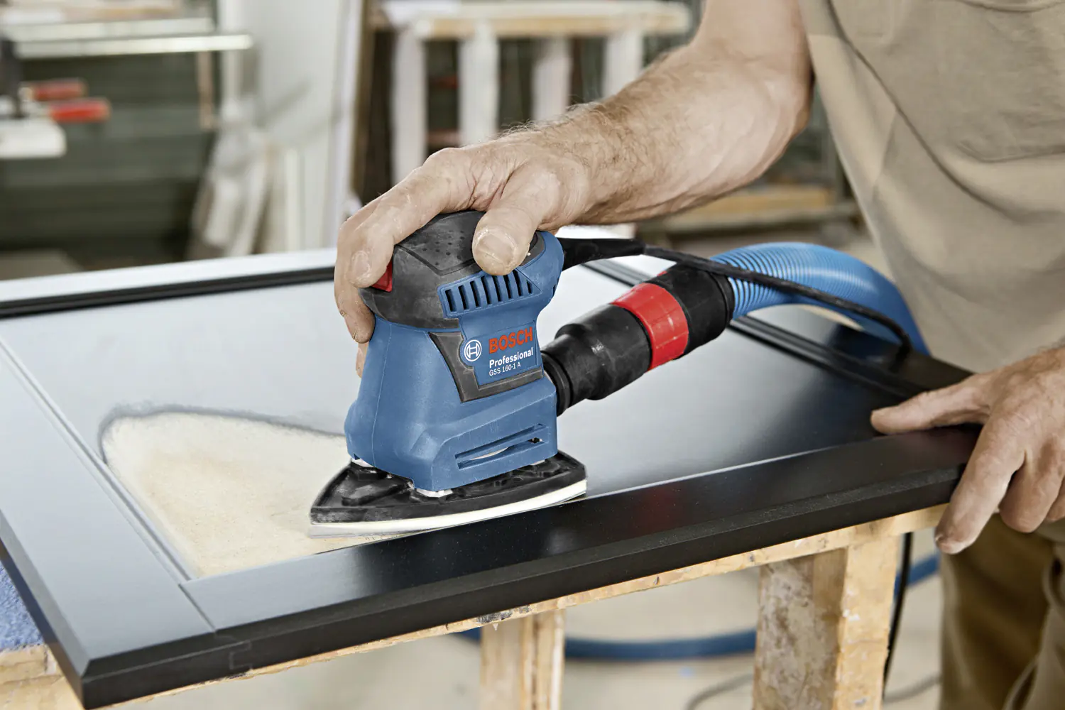 Bosch Professional Schwingschleifer GSS 160-1 A