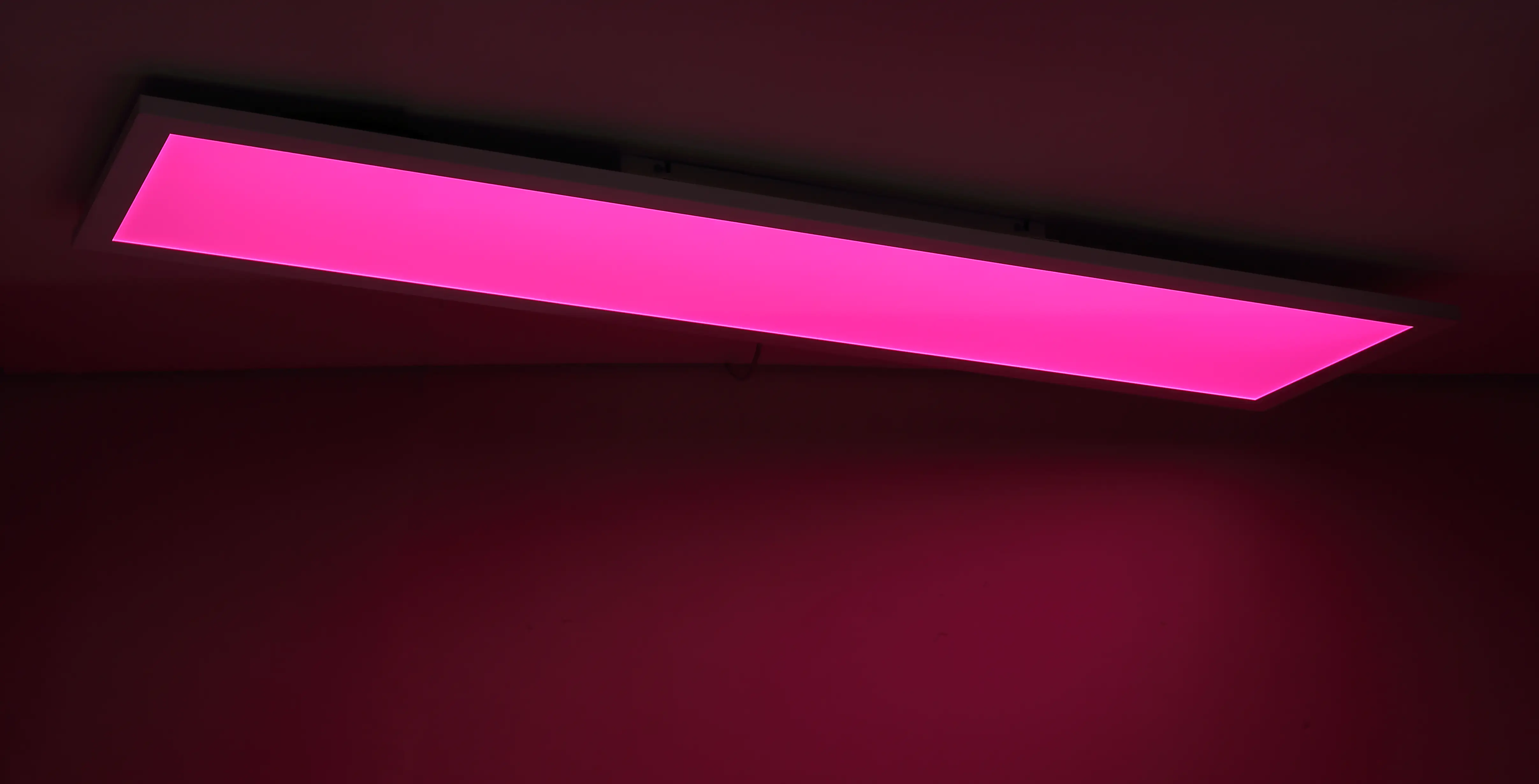 Globo LED Deckenleuchte Rosi weiß 120 x 30 cm RGBW, dimmbar