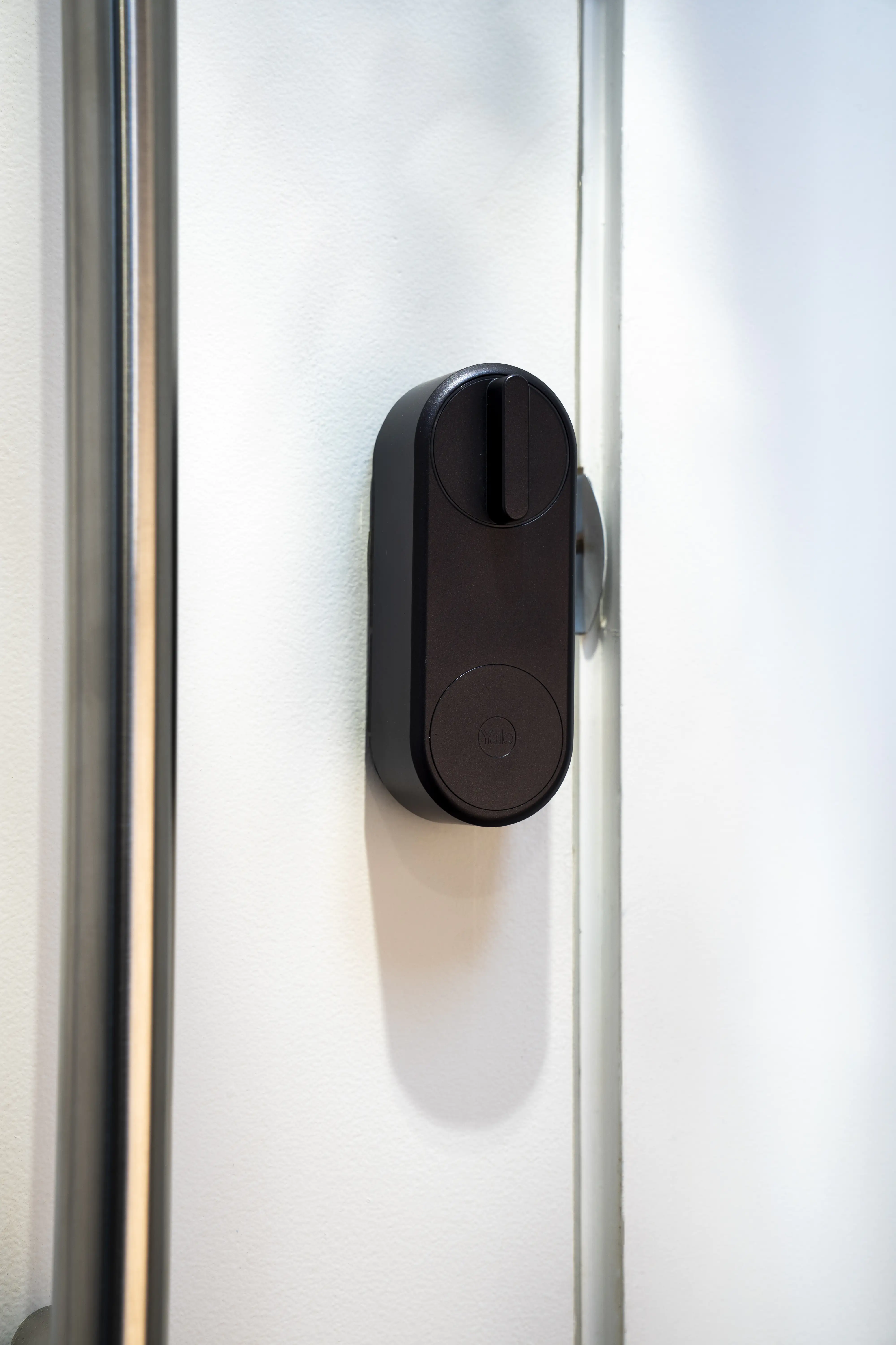 Yale Linus Smart Lock Elektronisches Türschloss anthrazit