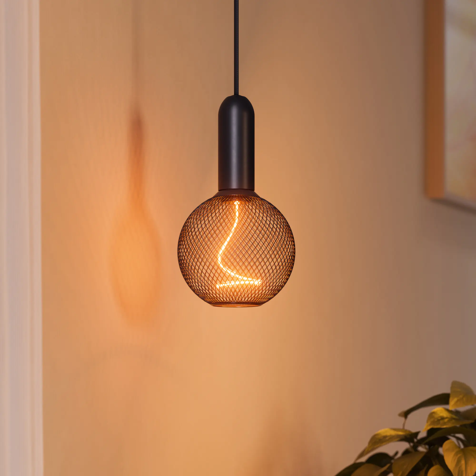 Osram LED Dekoleuchtmittel E27 Globe schwarz 3,5W dimmbar warmweiß
