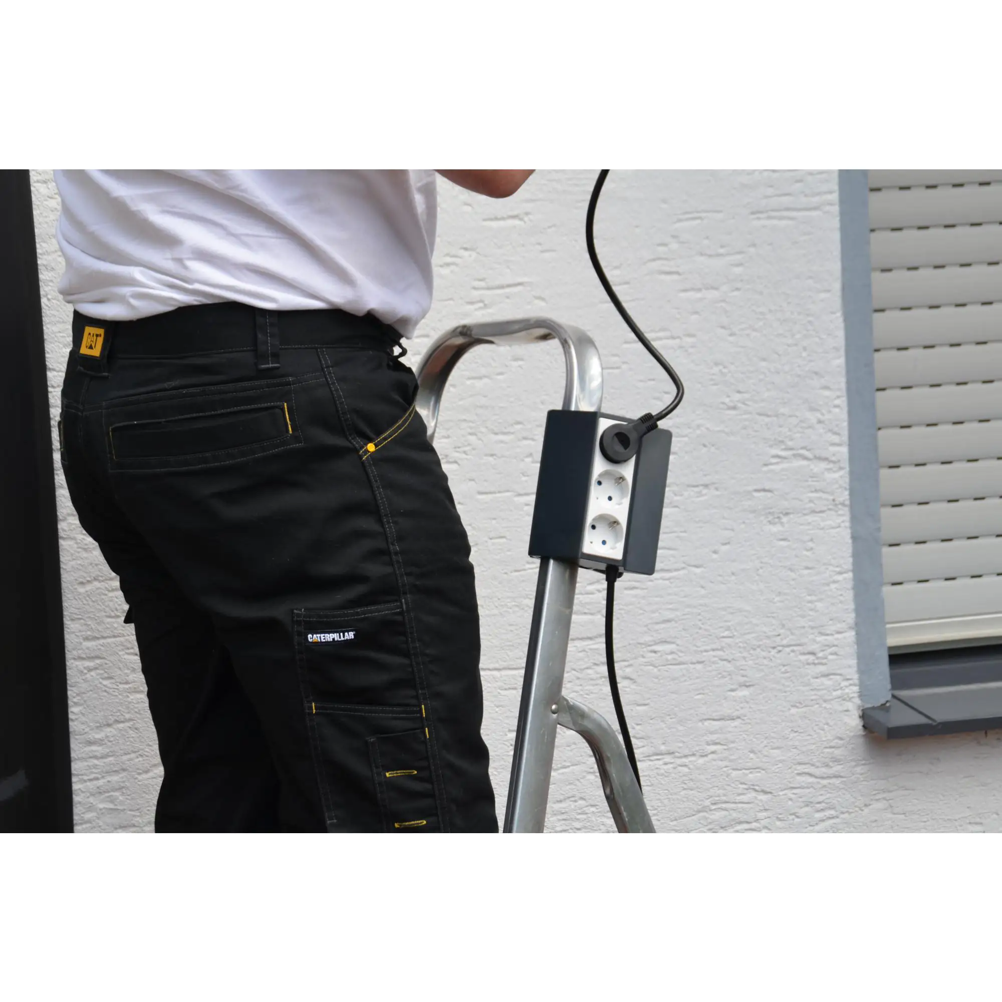 Unitec Steckdosenleiste 3-fach 3m mit Clip Befestigung, weiß grau