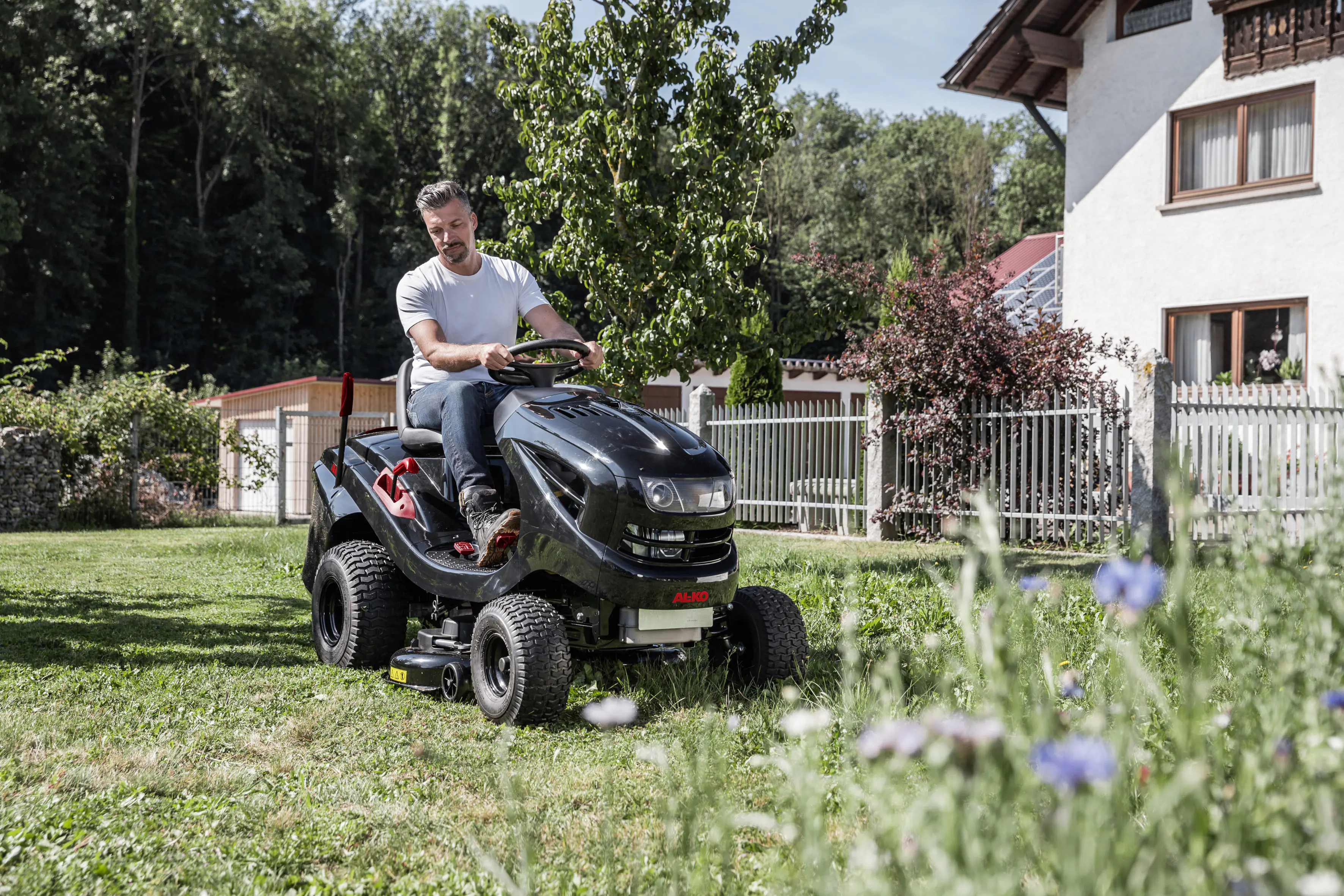 AL-KO Rasentraktor Al-Ko Easy 15-93.2 HD-A 7,7 kW, 93 cm Schnittbreite