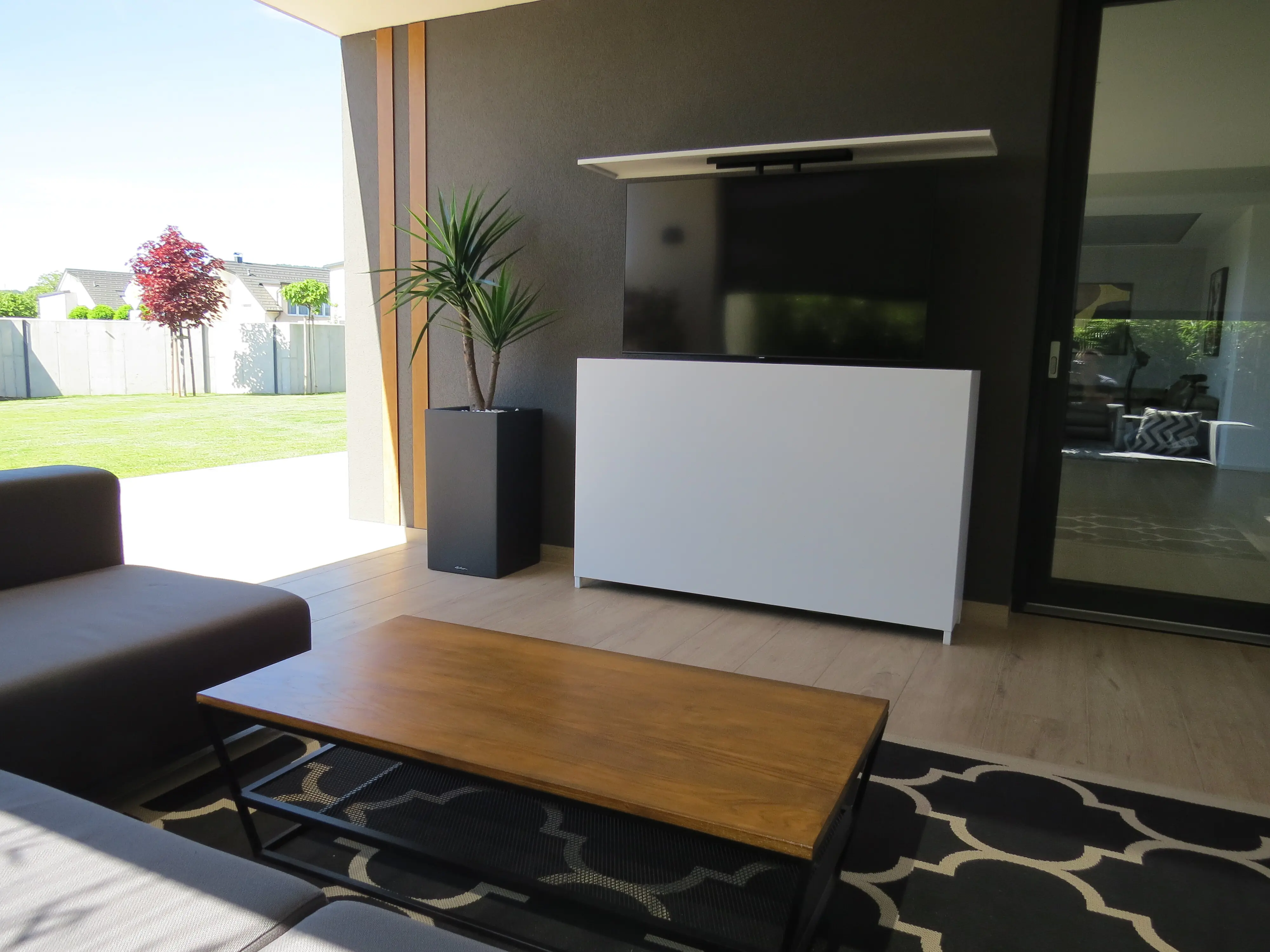 Bellano Living TV Lift Schrank Outdoor weiß