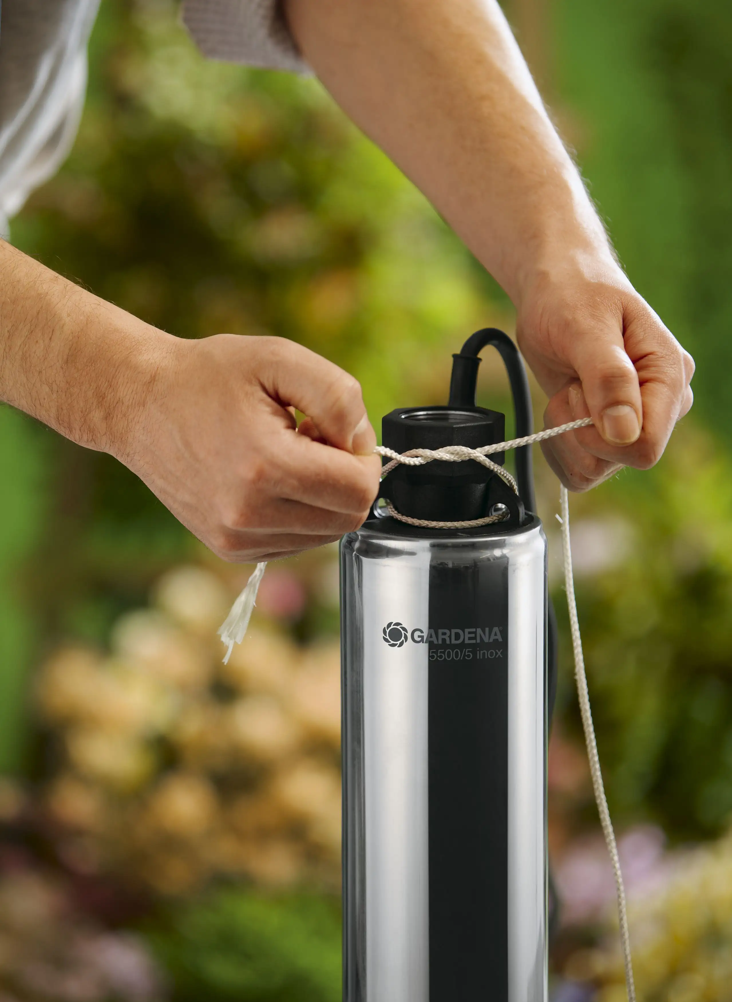 Gardena Tiefbrunnenpumpe 5500 l/h 5 m inox 850 Watt