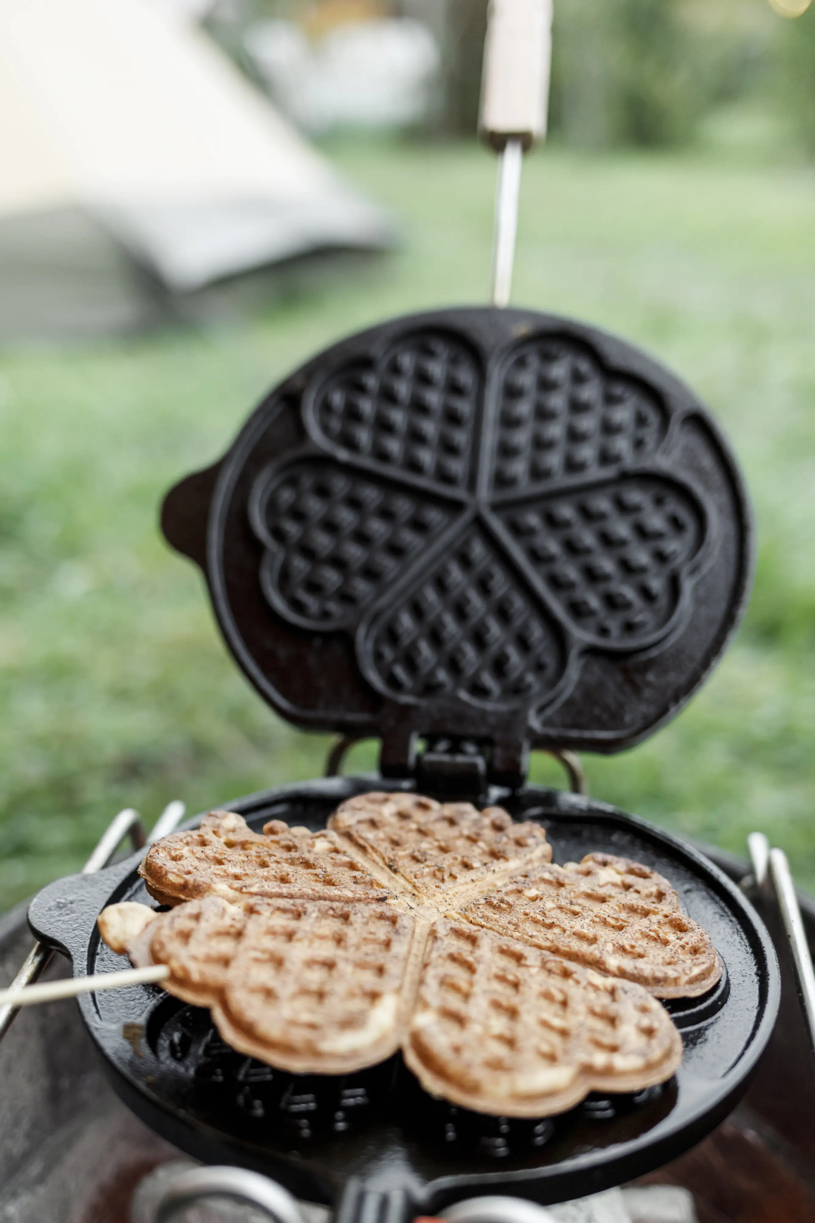 Petromax Waffeleisen zum Wenden
