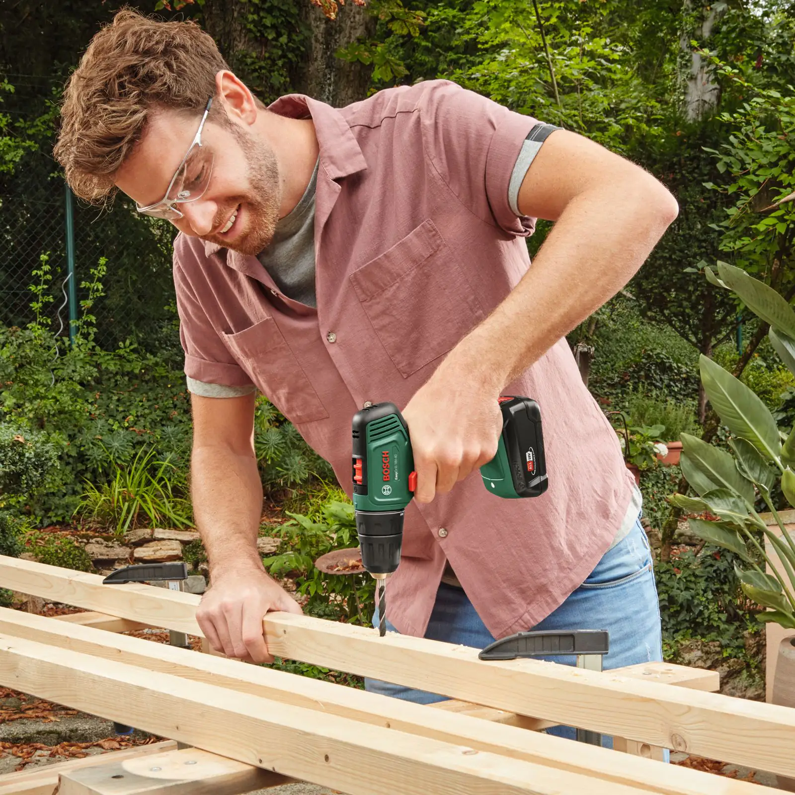 Bosch Akku-Bohrschrauber EasyDrill 18V-38 2,0 Ah mit Akku & Ladegerät