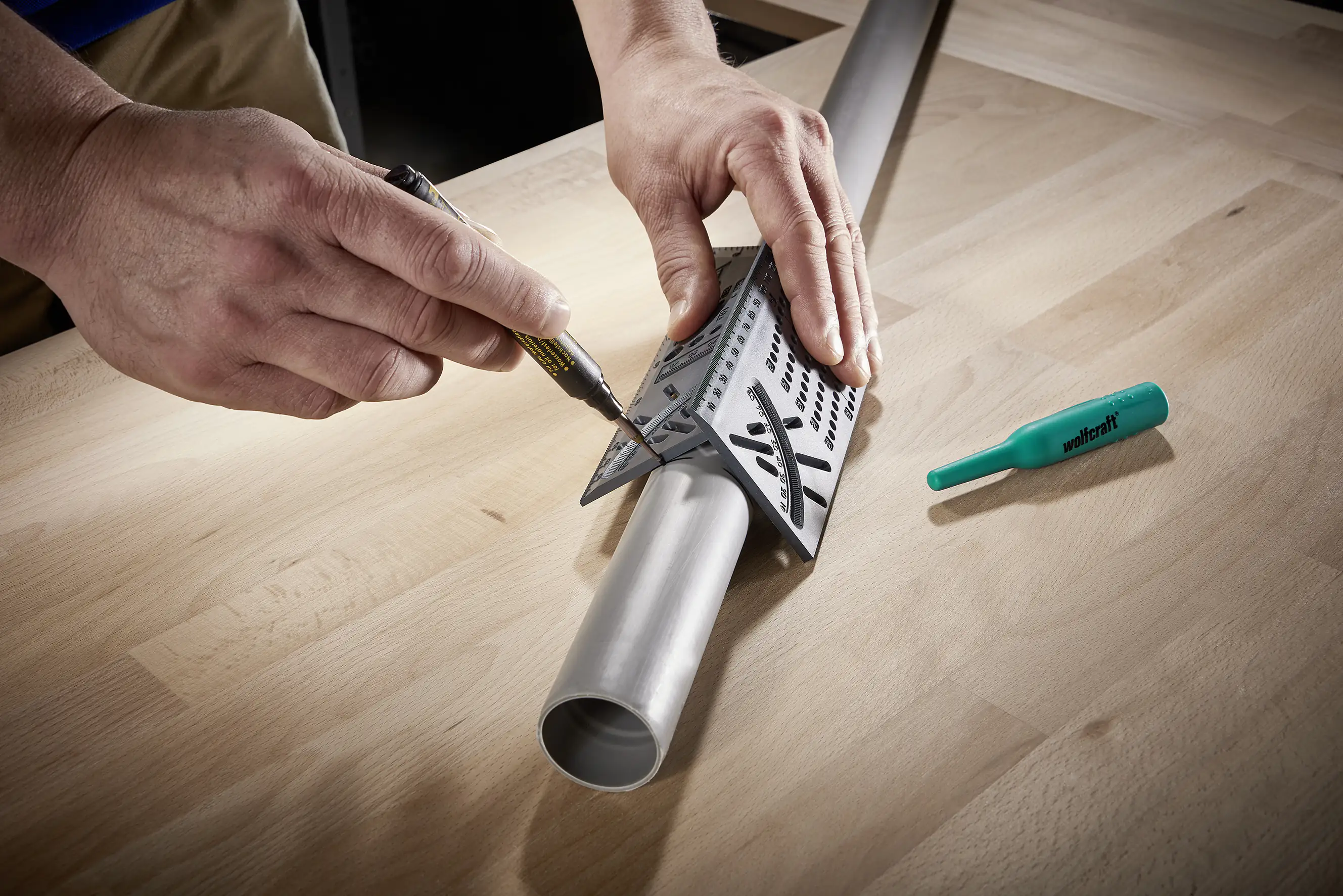 Wolfcraft 3D-Gehrungswinkel 45° und 90° als Streichmaß für paralle Linien