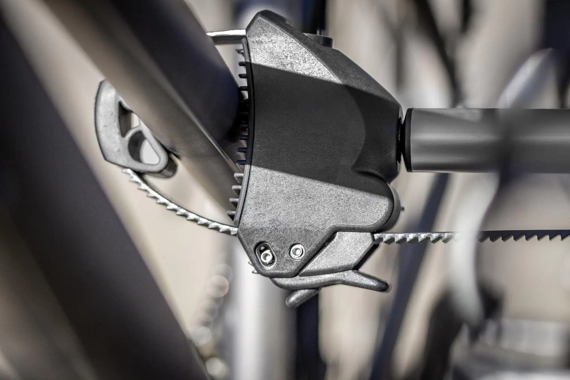EUFAB Fahrradheckträger Hawk Plus für 2 Fahrräder teilweise vormontiert