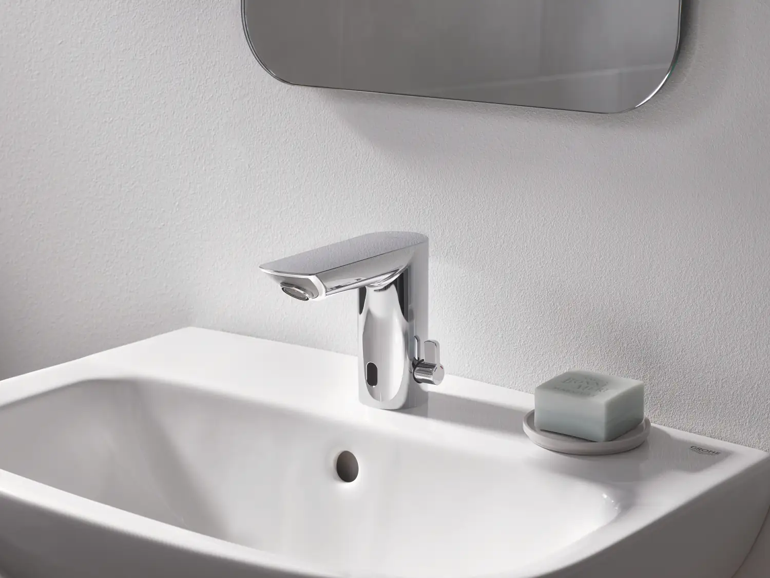 Grohe Waschtischarmatur Bau Cosmopolitan E mit berührungsloser Betätigung