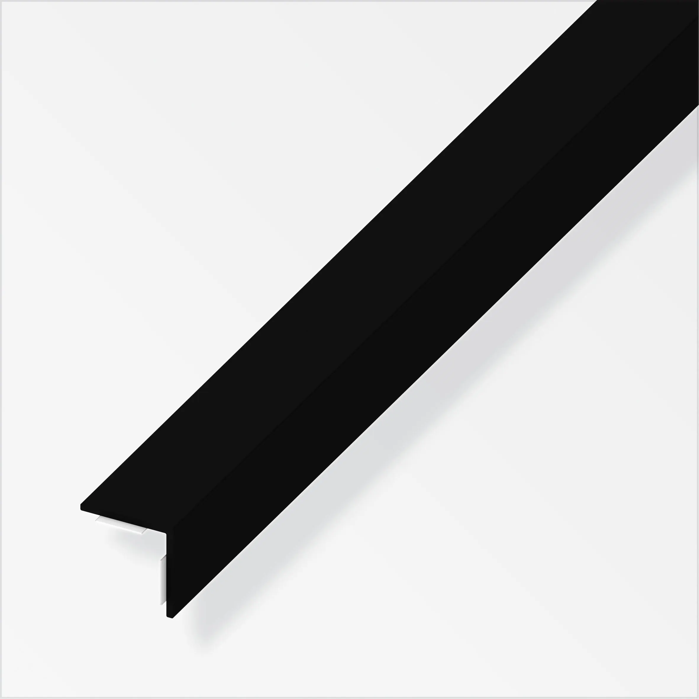alfer Winkel 1 m, 20 x 20 mm PVC (Kunststoff) glatt schwarz