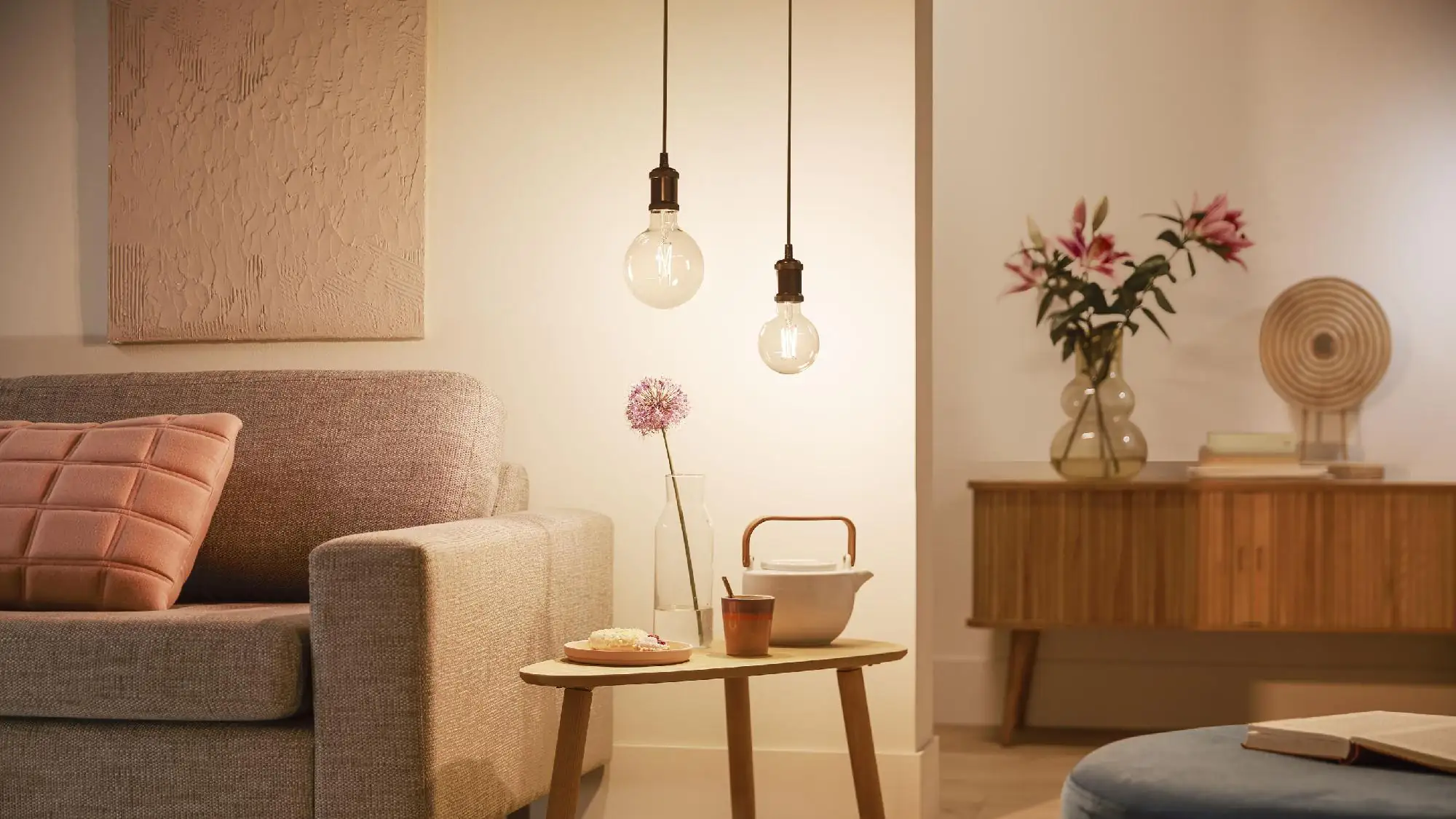 Philips Smart LED Leuchtmittel Tunable White Clear G125 E27 Globeform 7 W