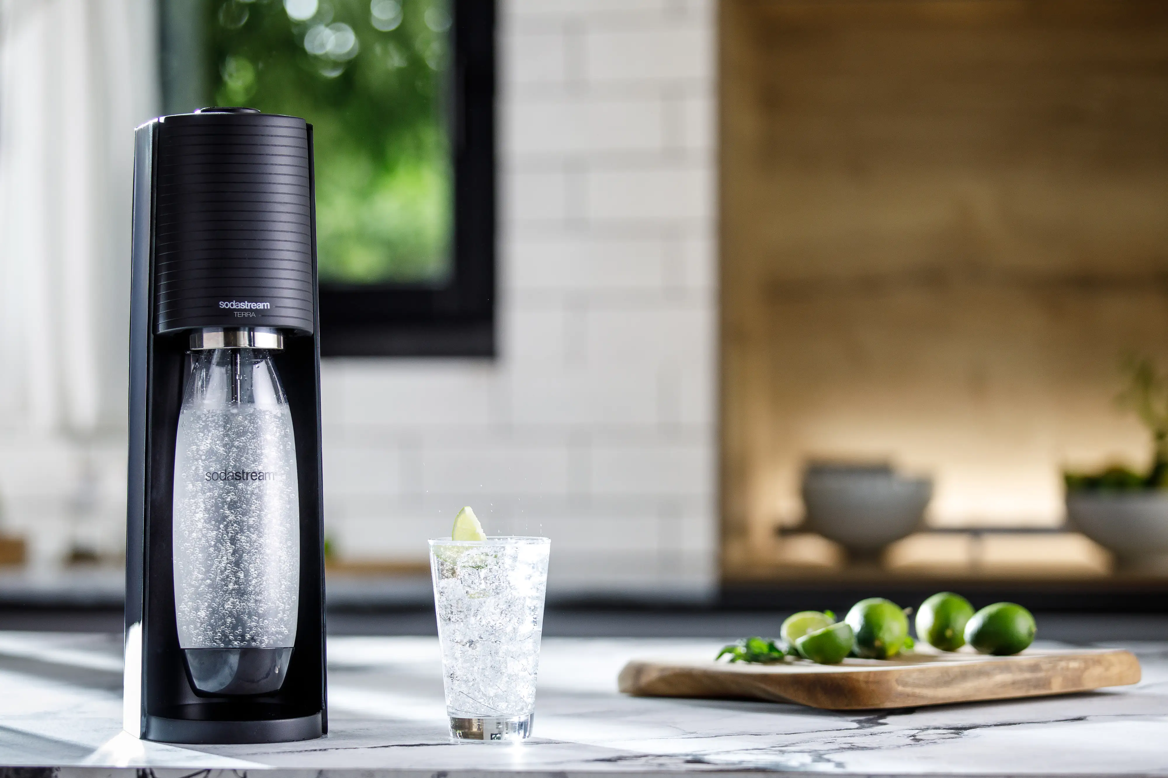 Sodastream Trinkwassersprudler Terra Vorteilspack schwarz mit 3 Flaschen
