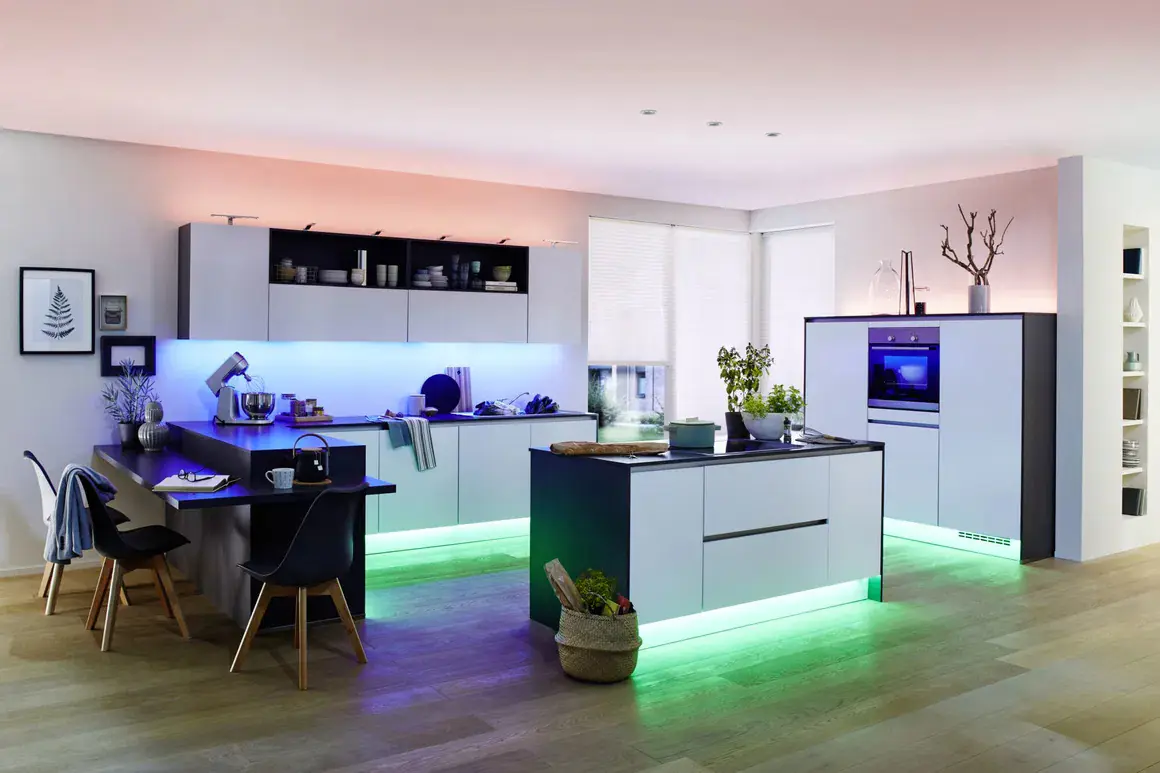 Paulmann LED-Streifen Set ZigBee MaxLED 5 m 33 W RGBW silber dimmbar