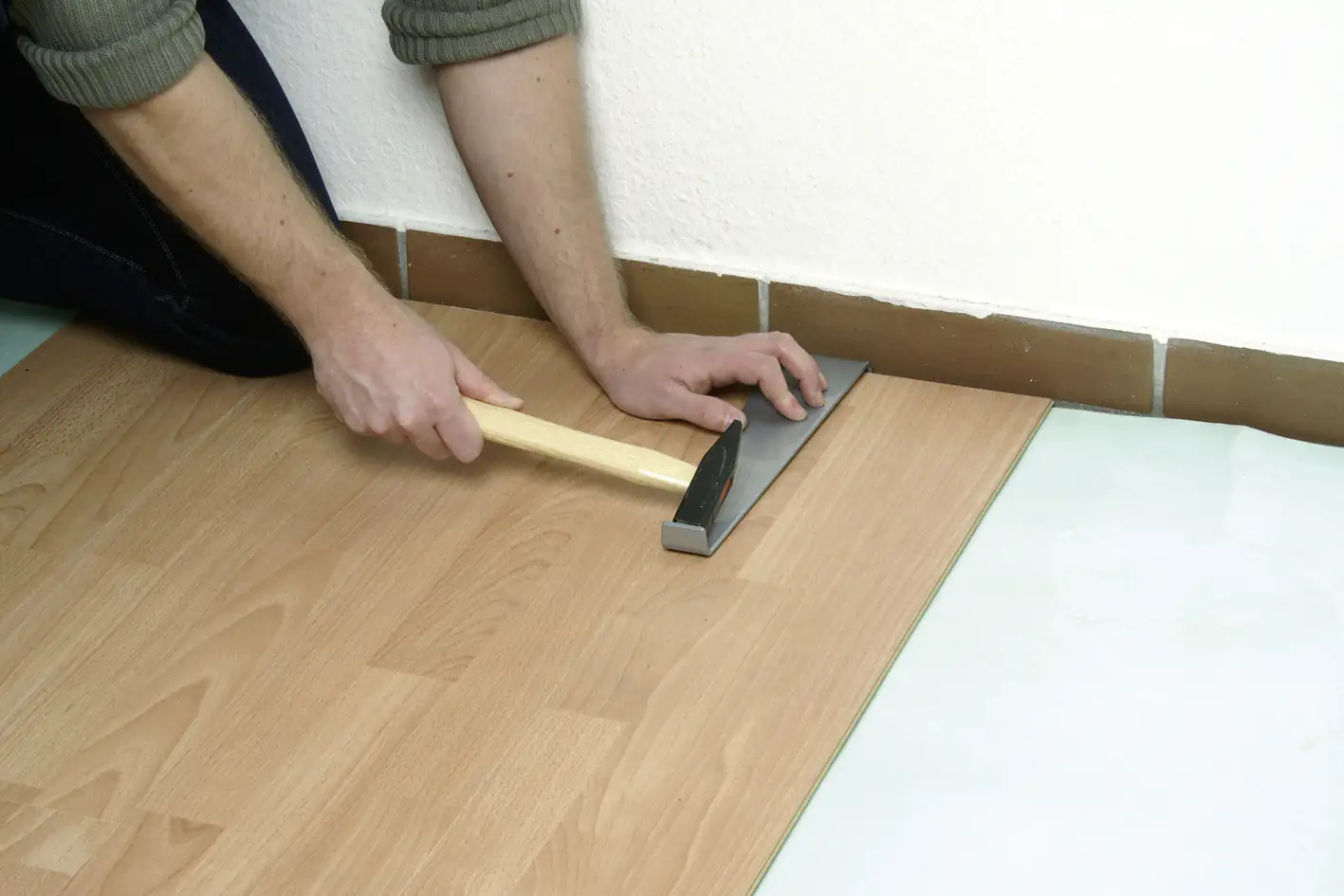 Wolfcraft Zugeisen für Laminat und Parkett
