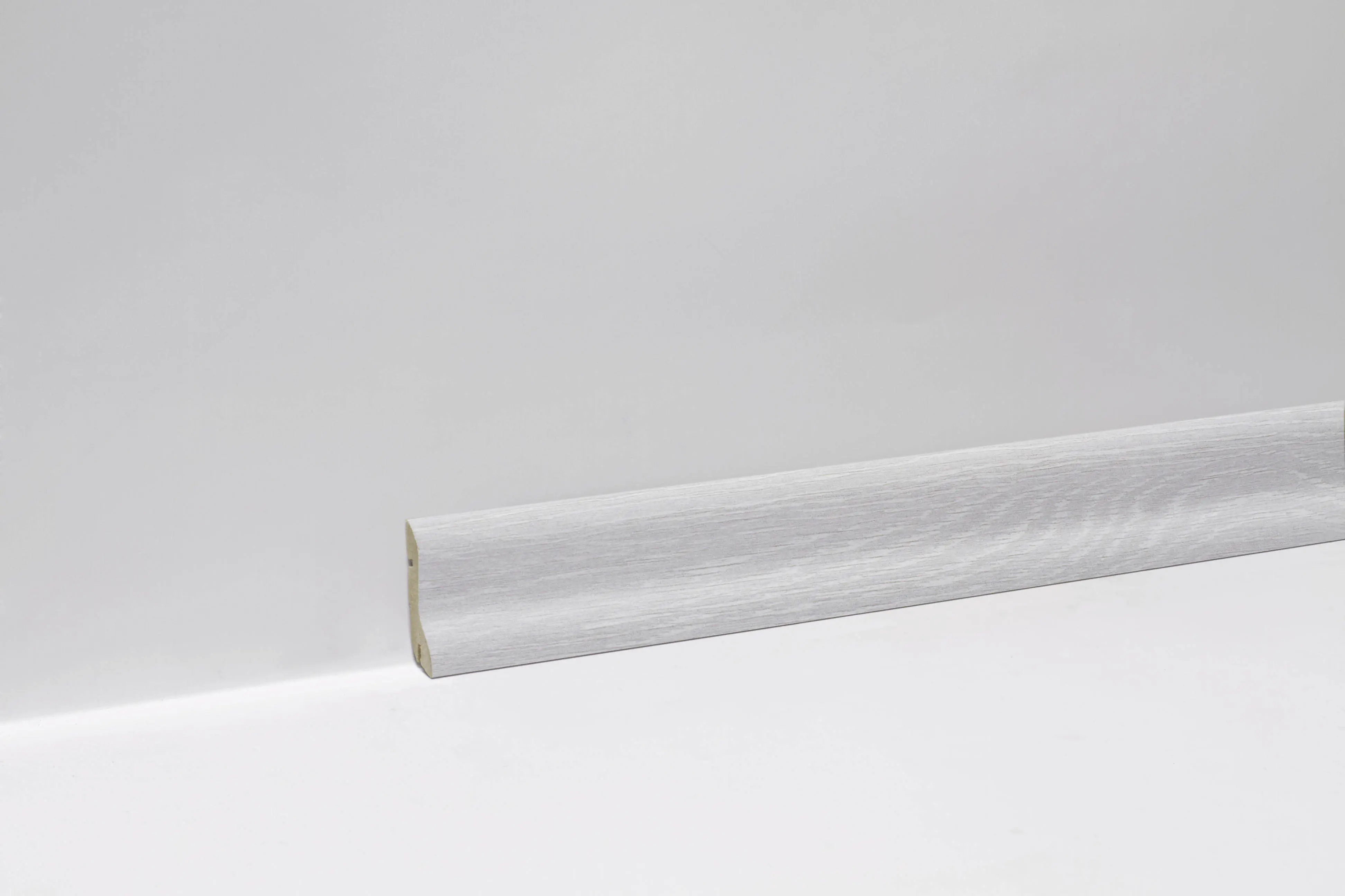 Classen Clip-Fußleiste 240 cm 40 x 20 mm weißEiche
