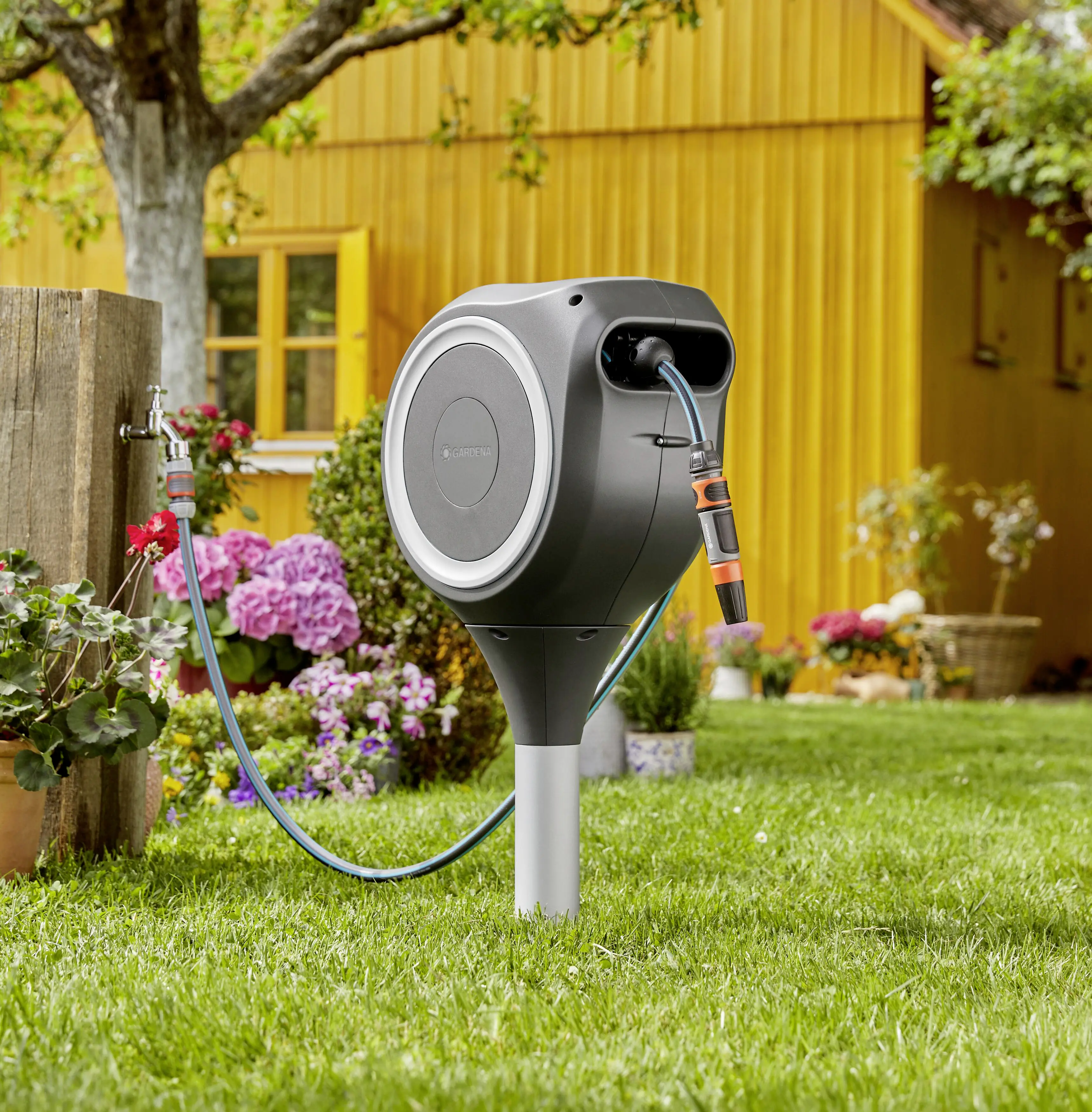 Garten Schlauchbox RollUp S mit 15 m Gardena Schlauch