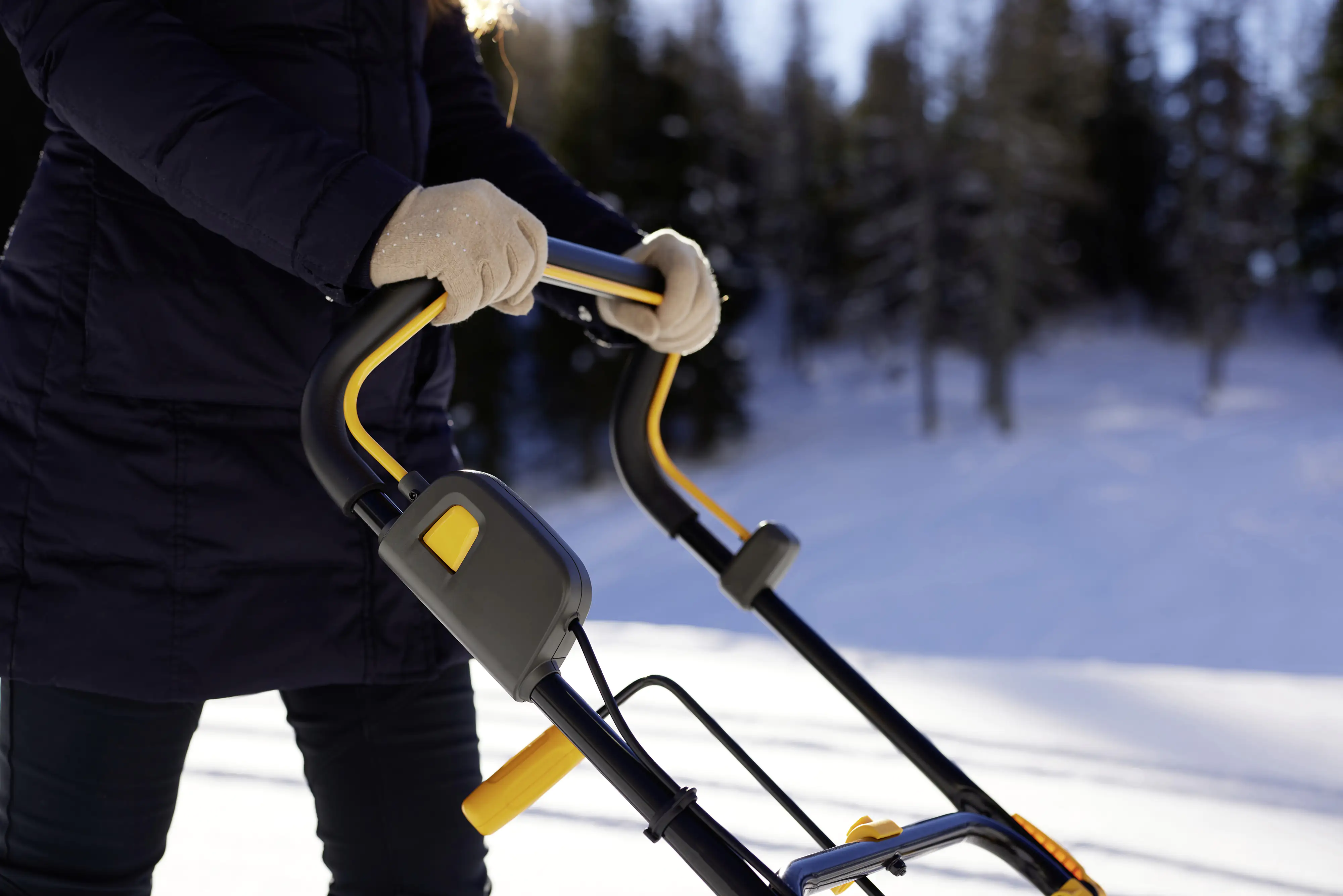 Stiga Akku-Schneefräse ST 700e Kit Arbeitsbreite 50 cm 4 Ah 48 Volt