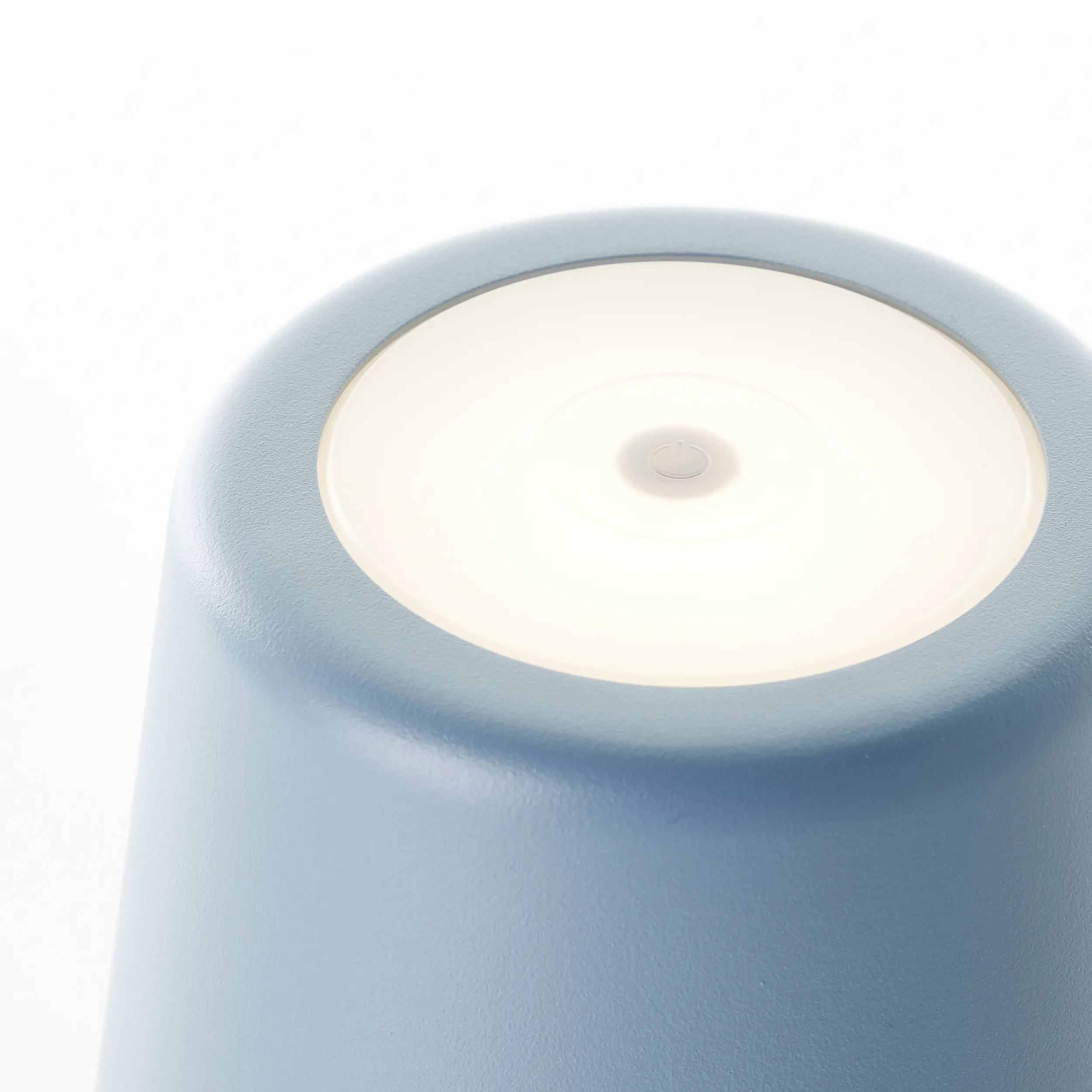 Brilliant LED Akku-Tischlampe Kaami 37 cm dimmbar USB-Kabel blau warmweiß