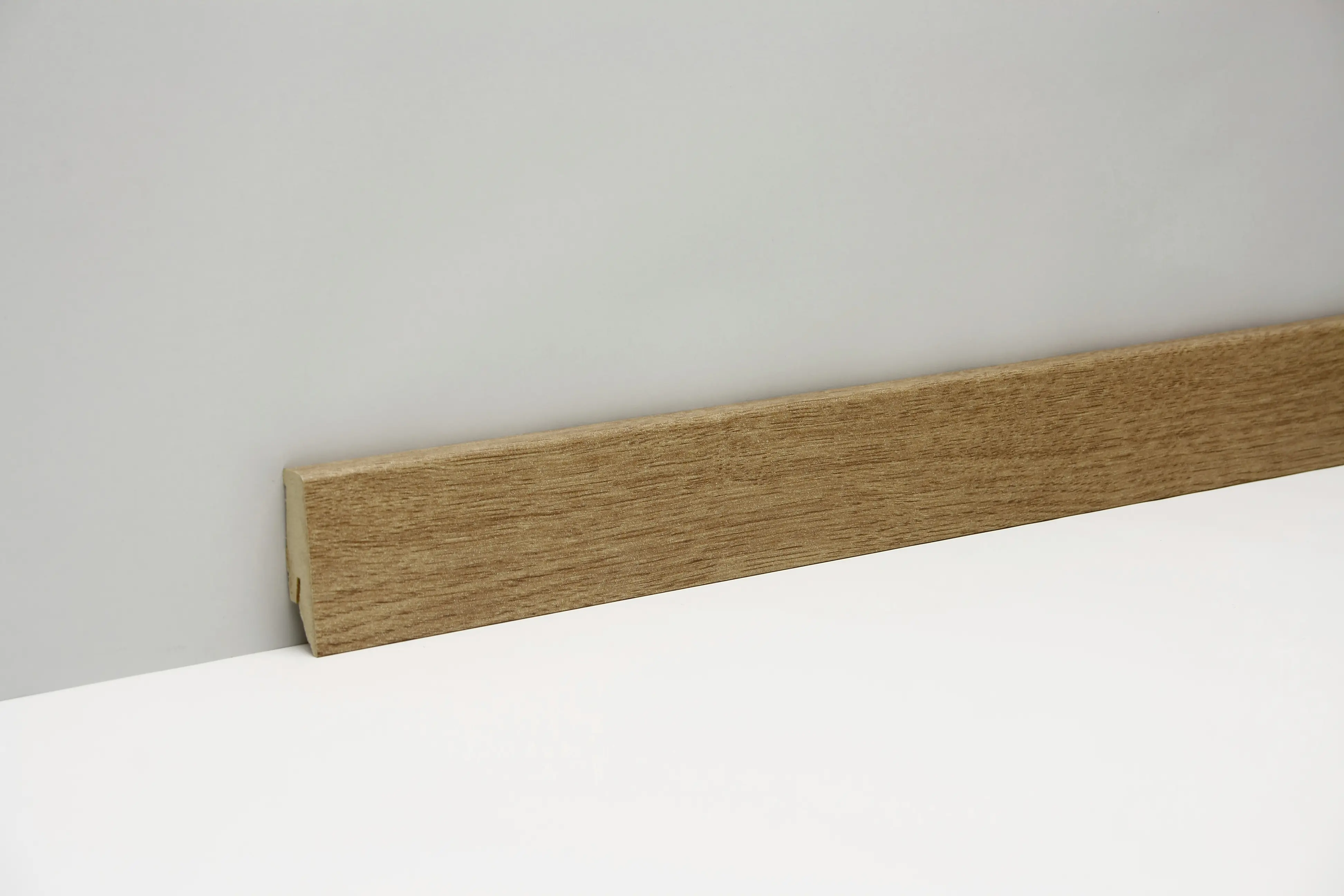 Classen Clip-Fußleiste 240 cm 58 x 19 mm Eiche