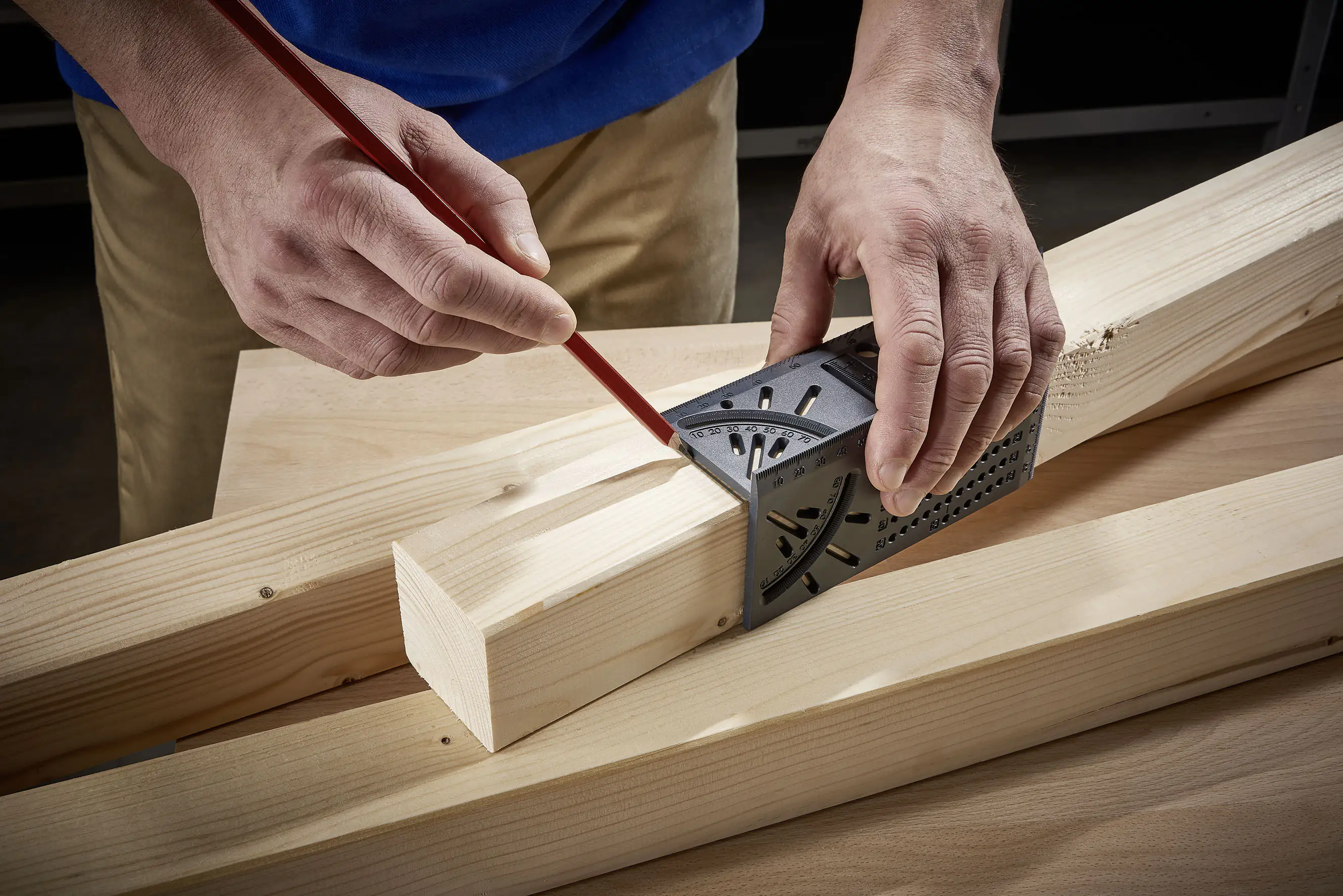 Wolfcraft 3D-Gehrungswinkel 45° und 90° als Streichmaß für paralle Linien