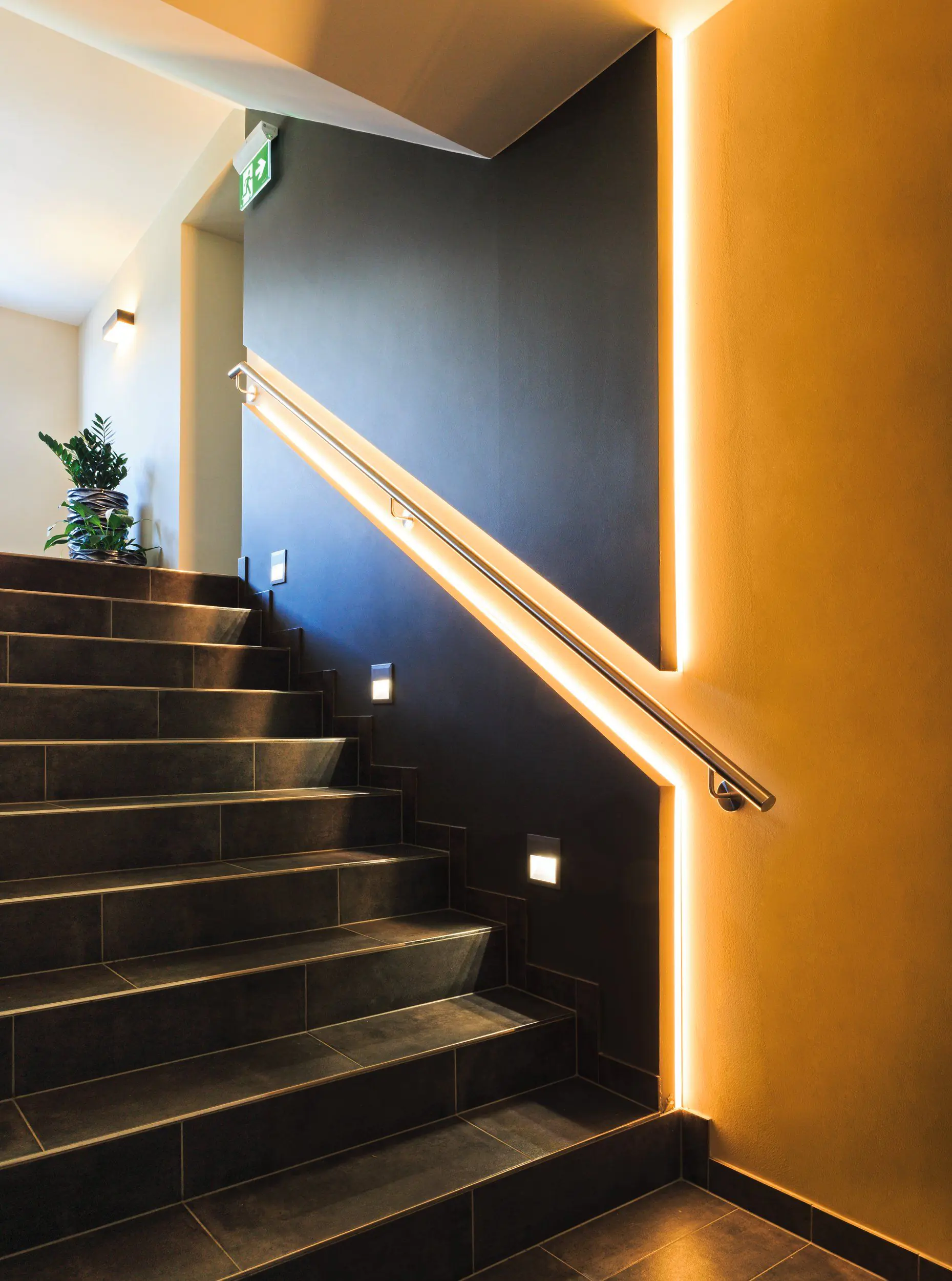 Eglo Connect LED Stripe-Z weiß 5 m RGBW dimmbar, Smart Home