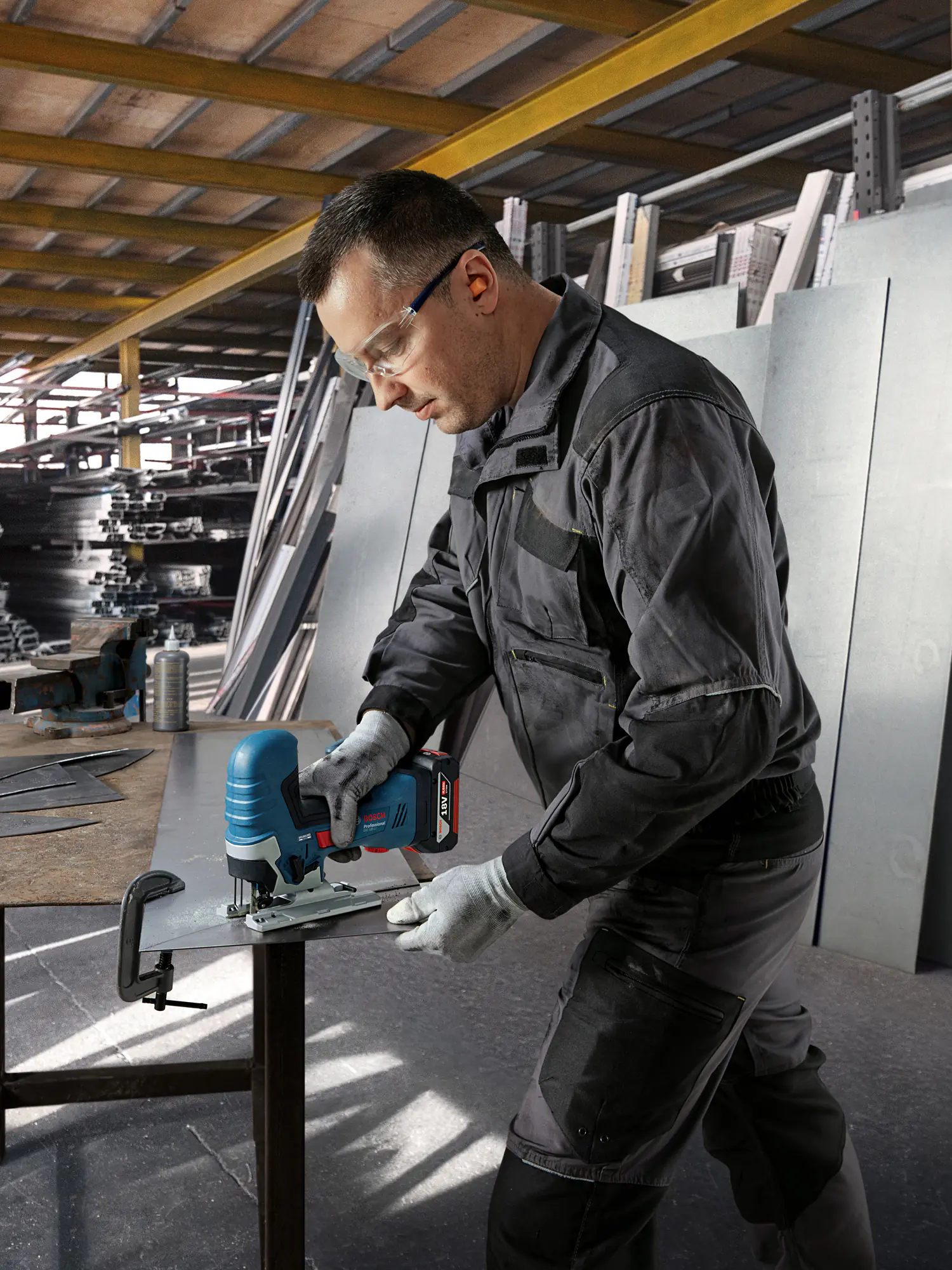 Bosch Professional Akku-Stichsäge GST 18V-125 B Solo